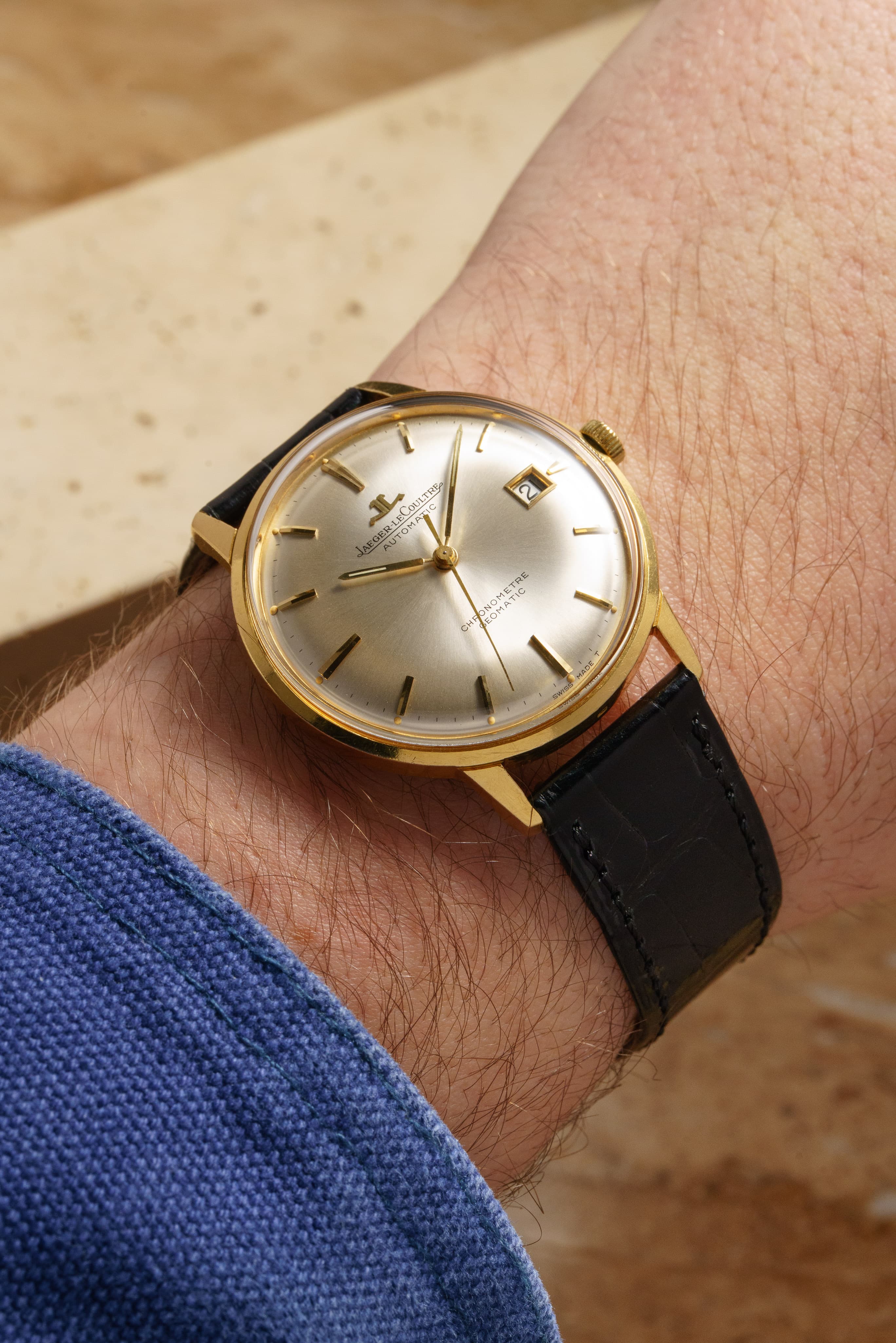 E25M Jaeger-LeCoultre Chronomètre Geomatic ref. E398 استثنائية من الذهب الأصفر، حوالي عام 1965 - Wristshot