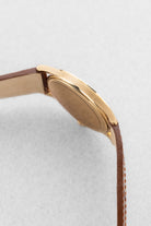 EBRH Élégante Patek Philippe Calatrava en or jaune, réf. 5196J de 2005-2006 – Parfait état - Left side