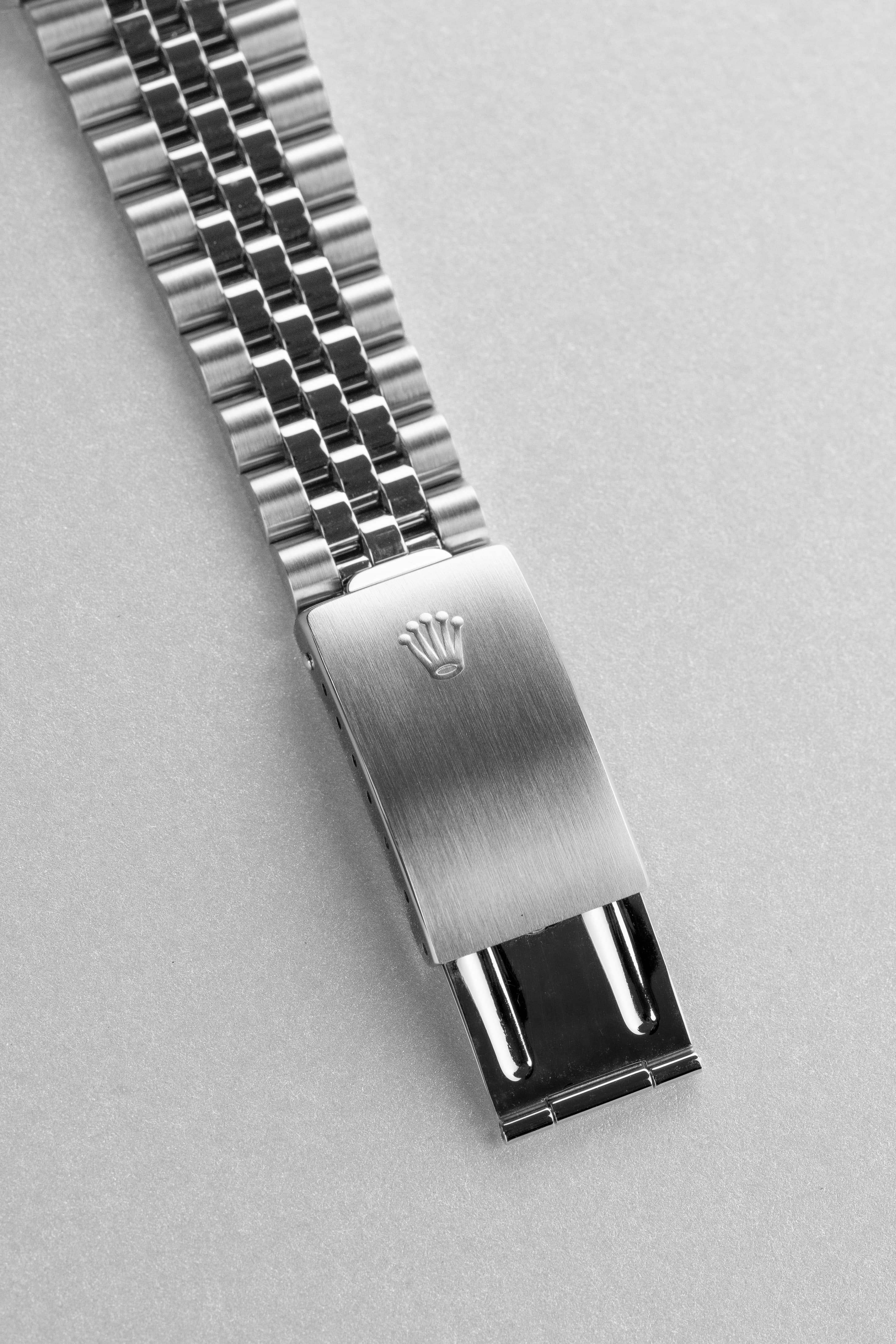 EDVA Rolex Datejust réf. 16234 « Silver » en acier de 1988 - Buckle Outside