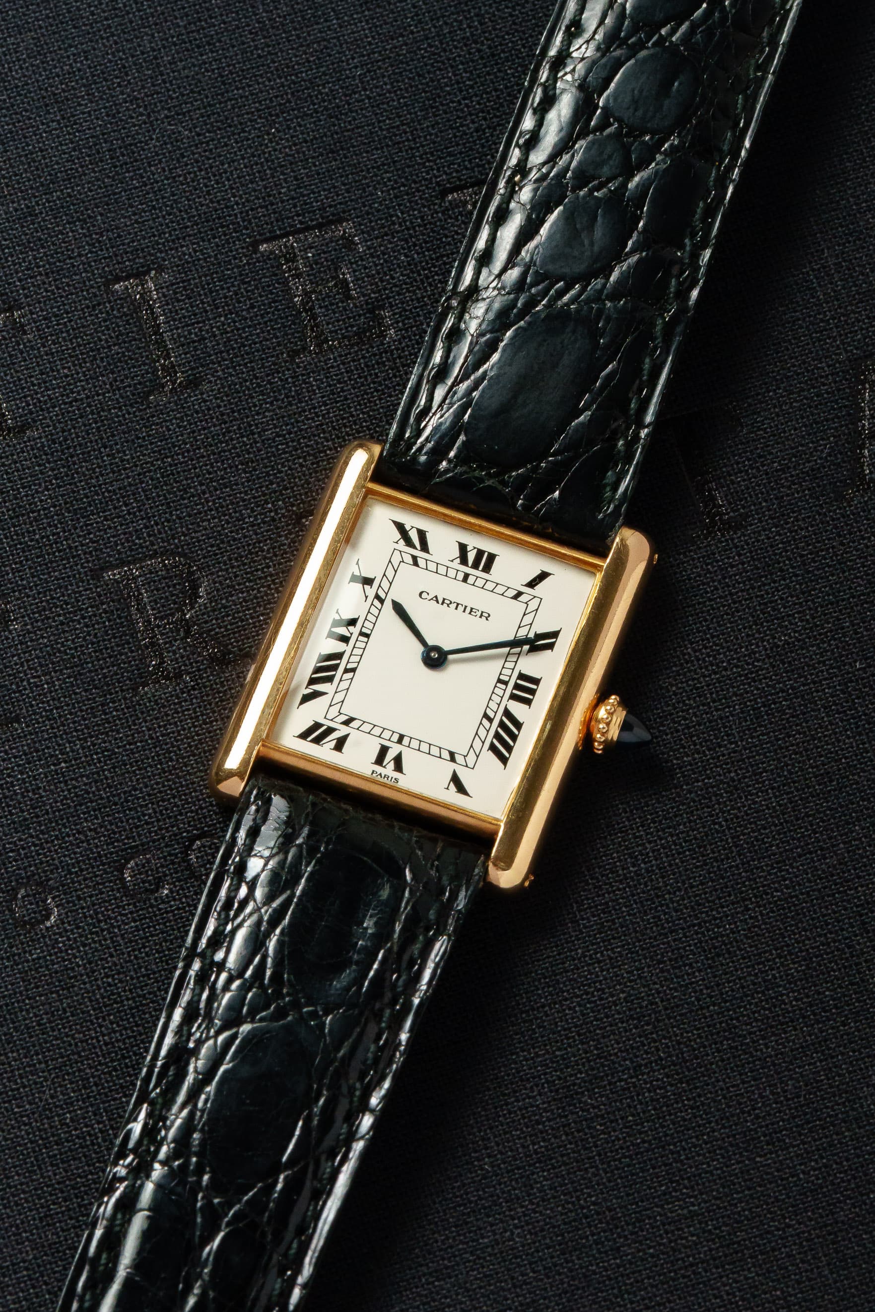 EEBC Cartier Tank Louis Extra-Piatto ref. 96019 circa 1975 – Quadrante « PARIS », Condizioni perfette, Piguet 21 - Lifestyle