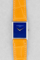 EPPE Superbe Vacheron Constantin « Tank » Lapis Lazuli en or blanc, calibre 1003 Extra-Plat, circa 1975 - Front