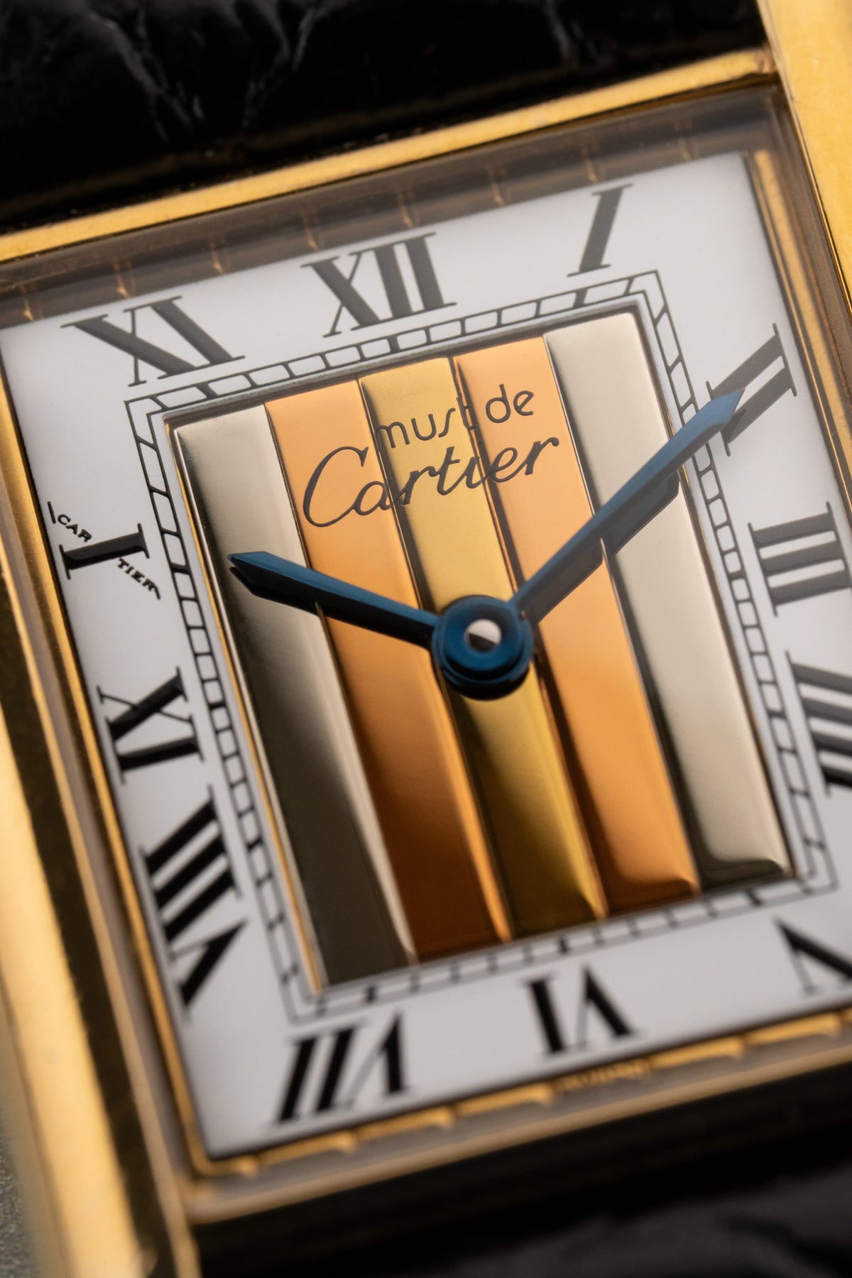 EYWJ Cartier Tank Must Quartz GM 5 “White Trinity + Roman Art Déco”, circa 1990 - Dial
