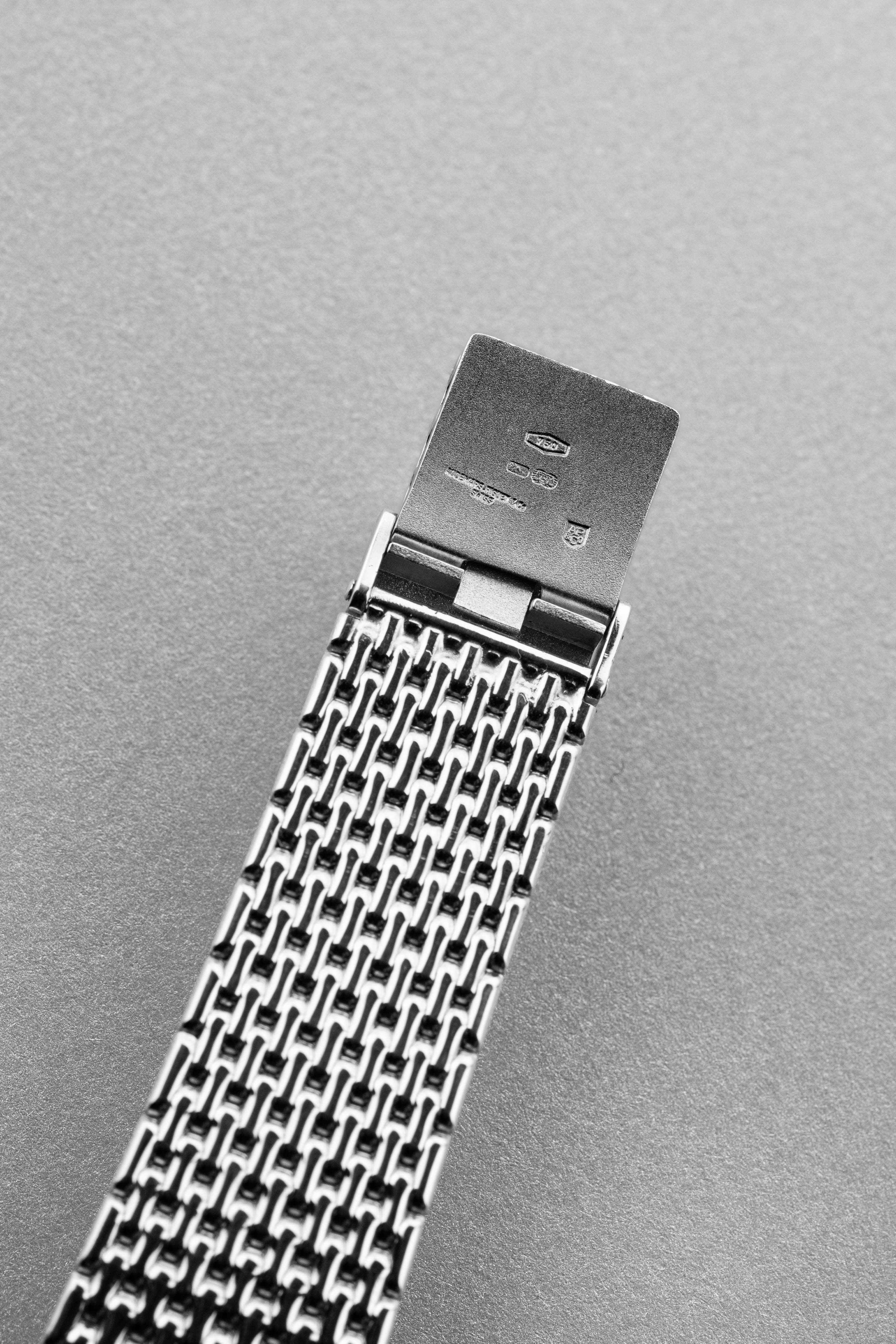 FKRS Audemars Piguet «Mini Cobra» ref. 14585BC из белого золота с бриллиантами, circa 1991 - Застёжка внутри