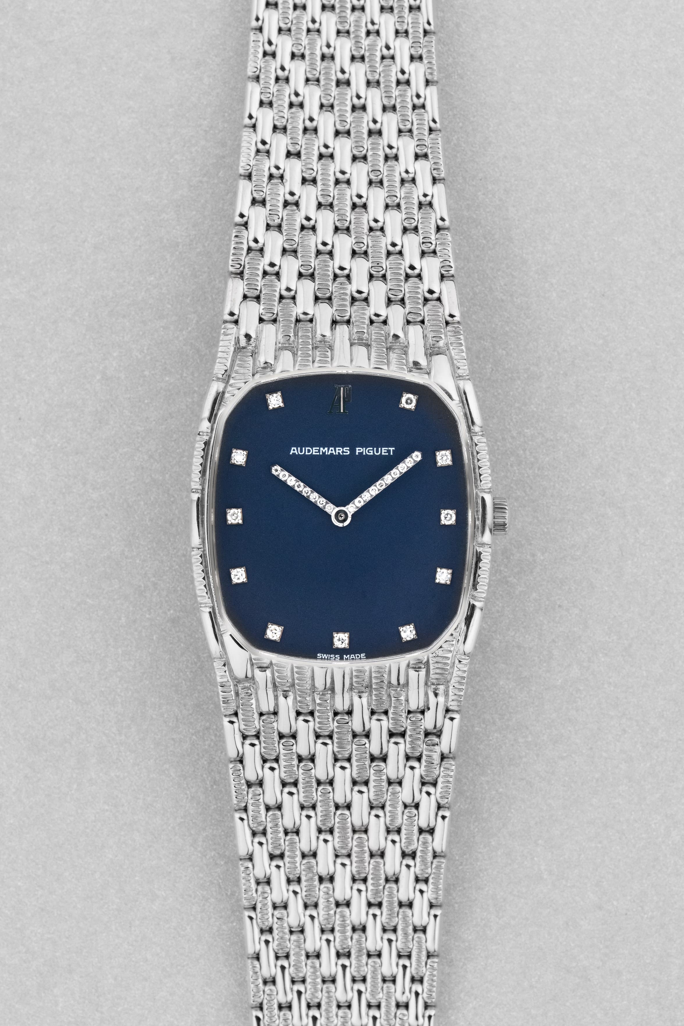 FKRS Audemars Piguet «Mini Cobra» ref. 14585BC из белого золота с бриллиантами, circa 1991 - Спереди