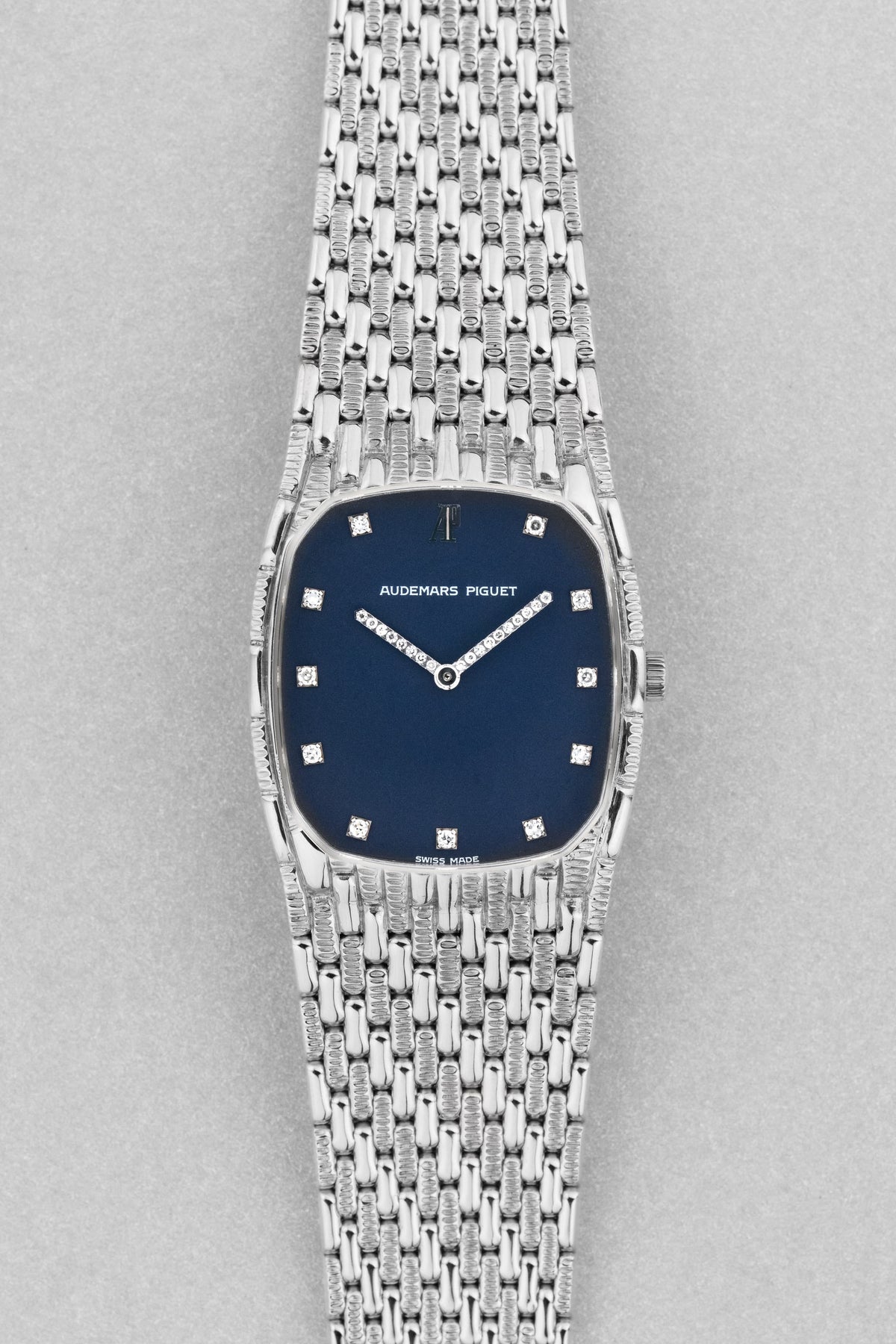 FKRS Audemars Piguet « Mini Cobra » réf. 14585BC en or blanc et diamants, circa 1991 - Front