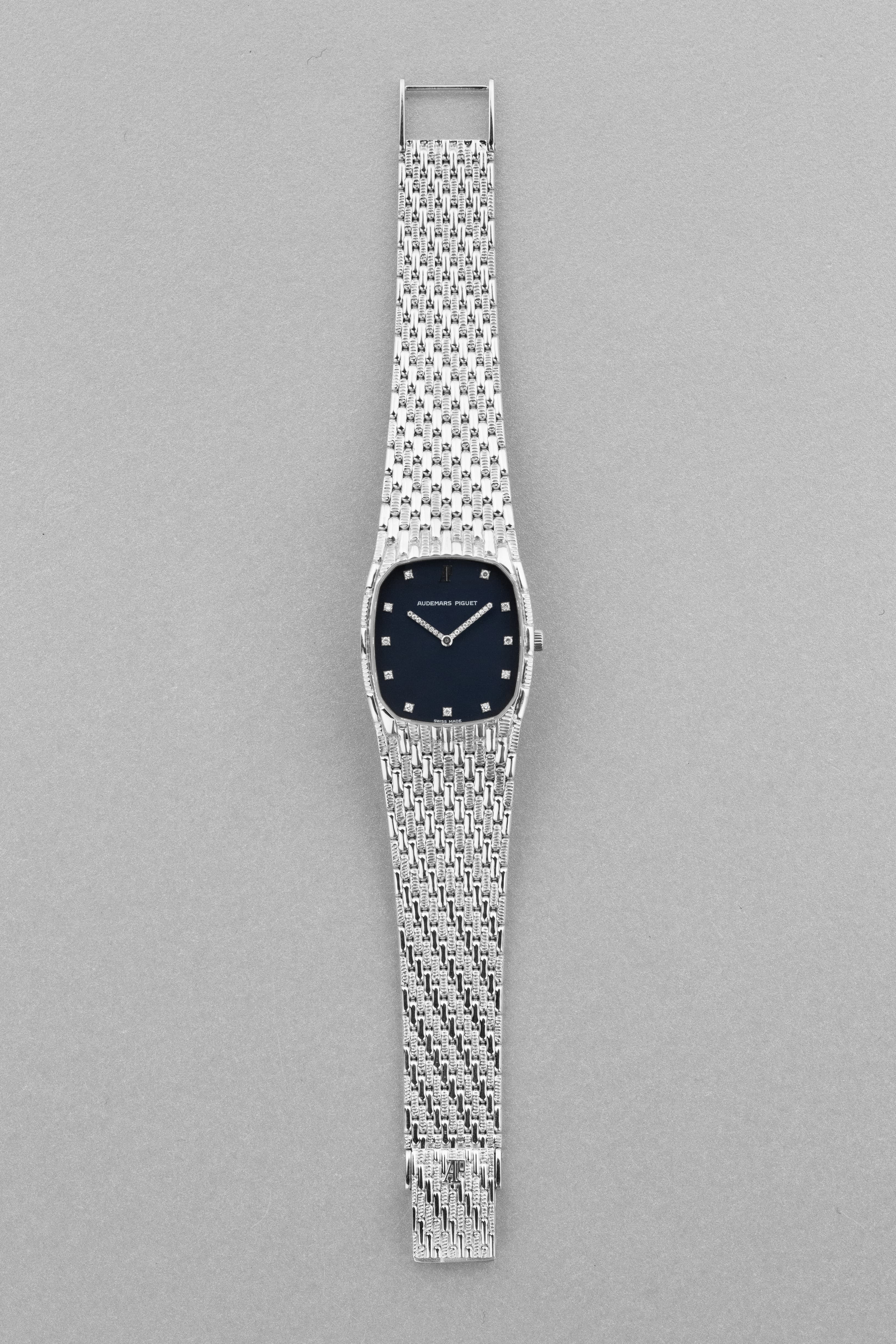 FKRS Audemars Piguet «Mini Cobra» ref. 14585BC из белого золота с бриллиантами, circa 1991 - Спереди