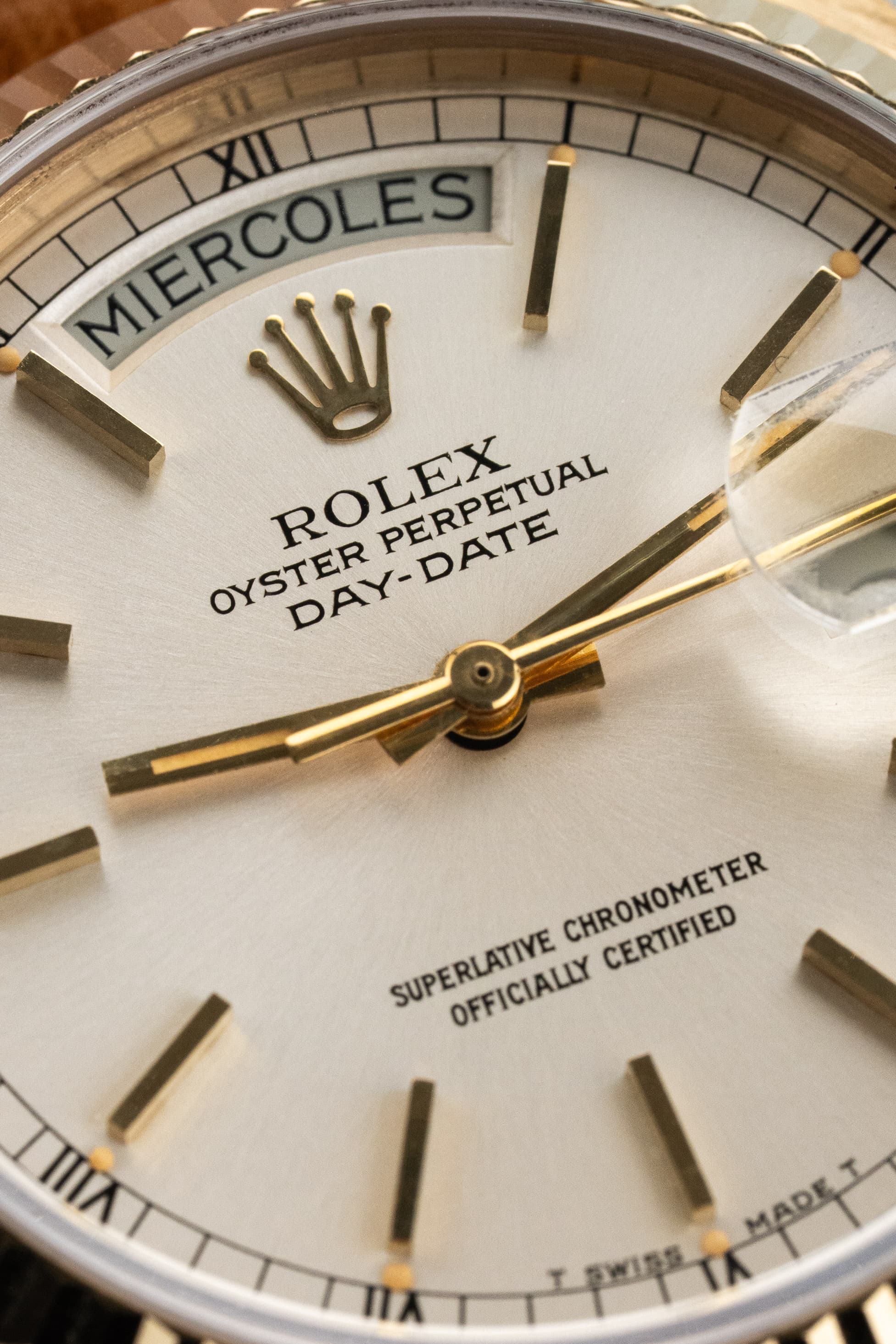 G24K Superbe Rolex Day-Date réf. 18038 de 1978 en or jaune - Dial