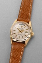 G24K Superbe Rolex Day-Date réf. 18038 de 1978 en or jaune - Three Quarters