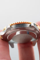 GRYW Rolex GMT-Master 1675/3 不鏽鋼與黃金腕錶，1972 年——Full Set & Hecho en México - 錶耳 - 型號