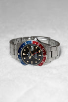 GY5Z 精美的 Rolex GMT-Master 型號 16750，1987 年——N.O.S. + 原廠 Rolex Sticker - 整體圖
