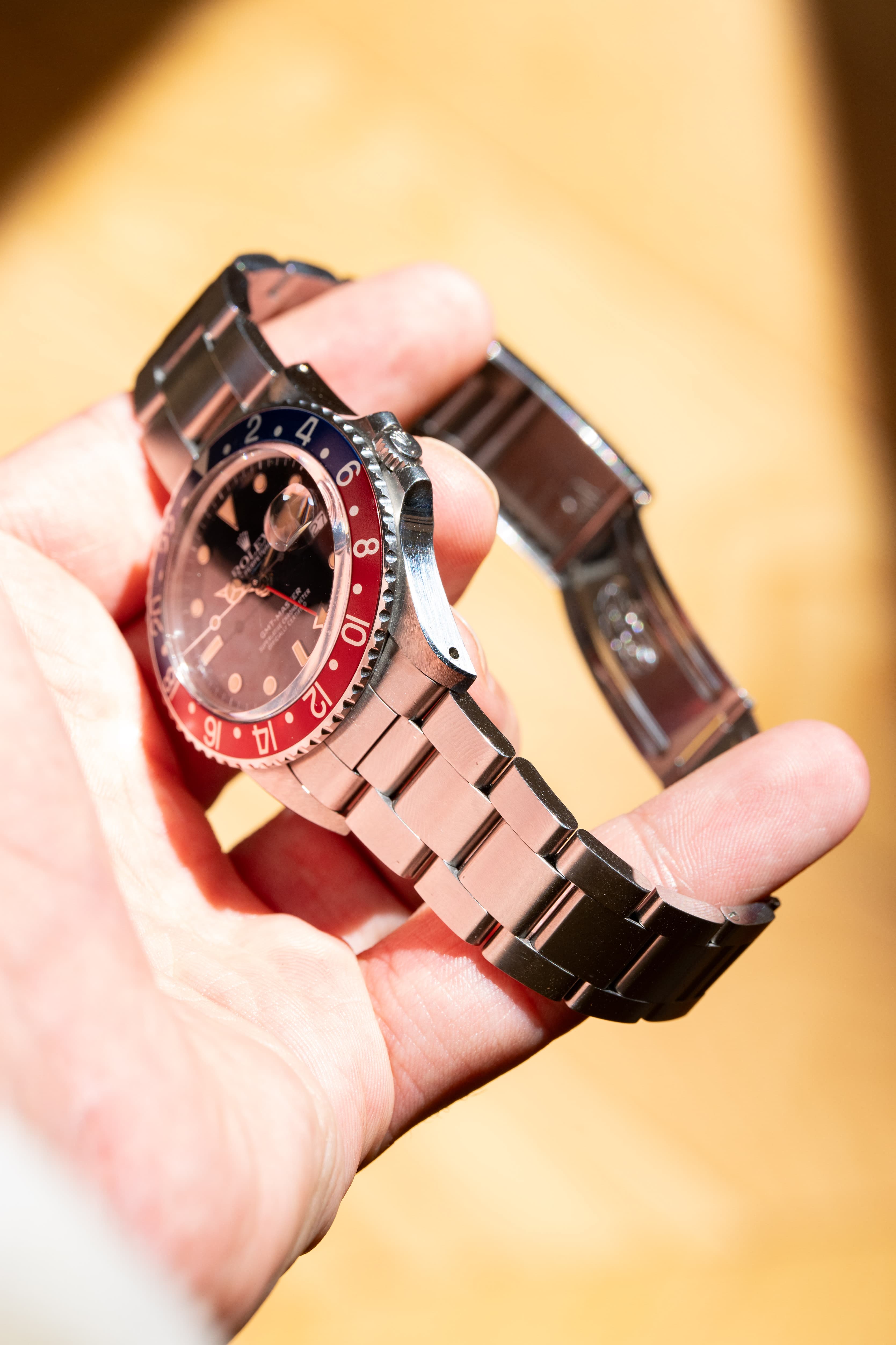 GY5Z Superbe Rolex GMT-Master réf. 16750 de 1987 – N.O.S. + Sticker Rolex d’origine - Right side