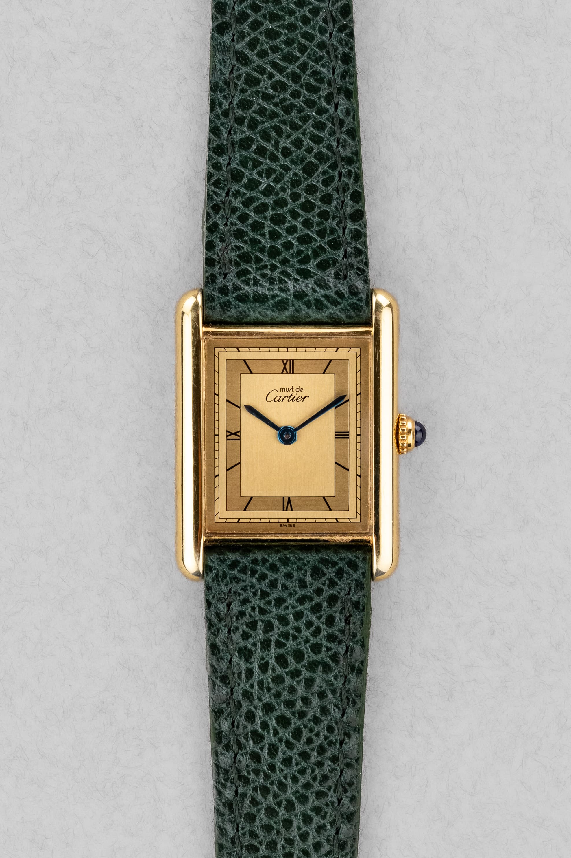 HNKF-Zm Cartier Tank Must Quartz GM 6 « Golden Art Déco » - Front