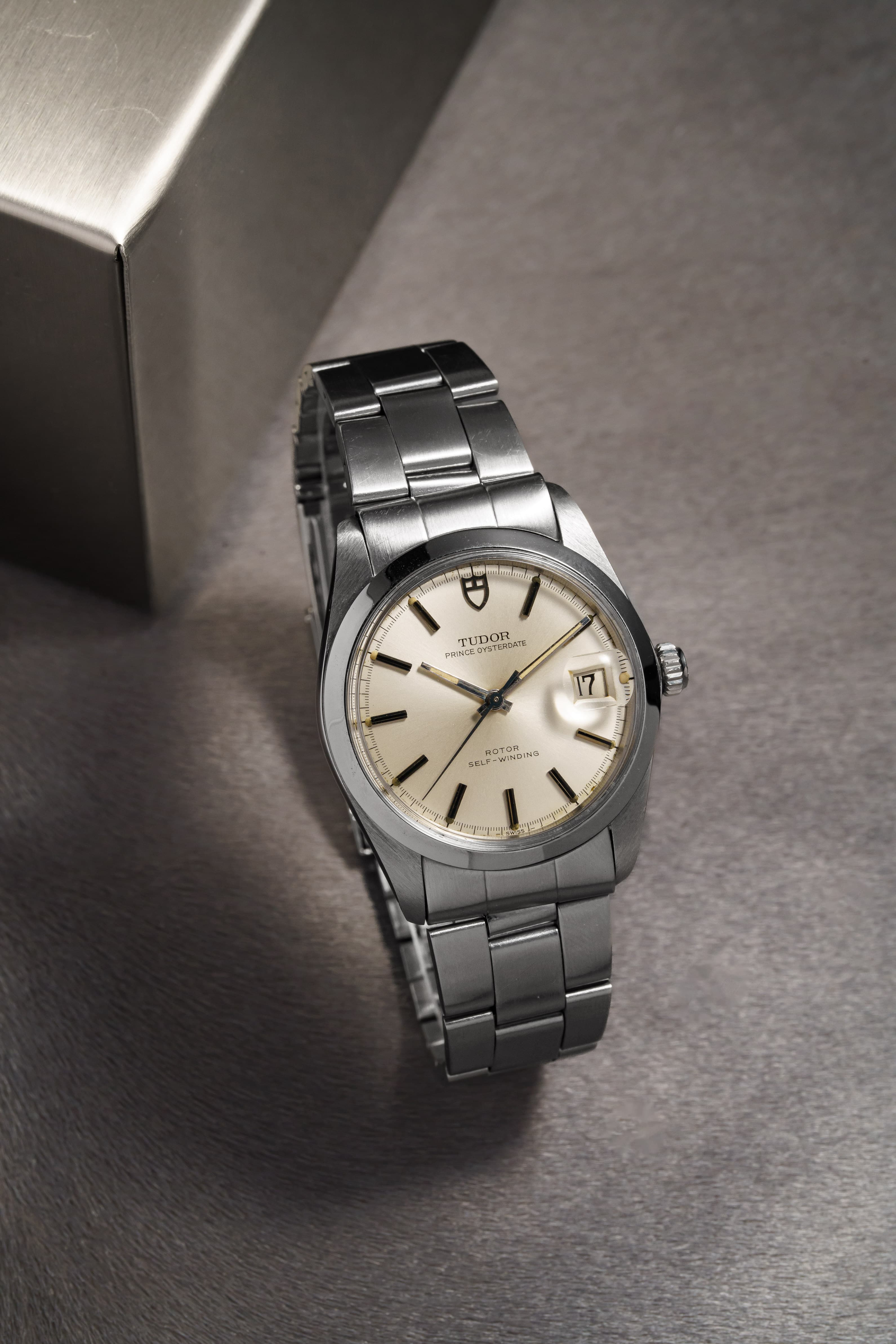 HXZE 1969 Tudor Prince Oysterdate Ref. 9050/0 - Lifestyle
