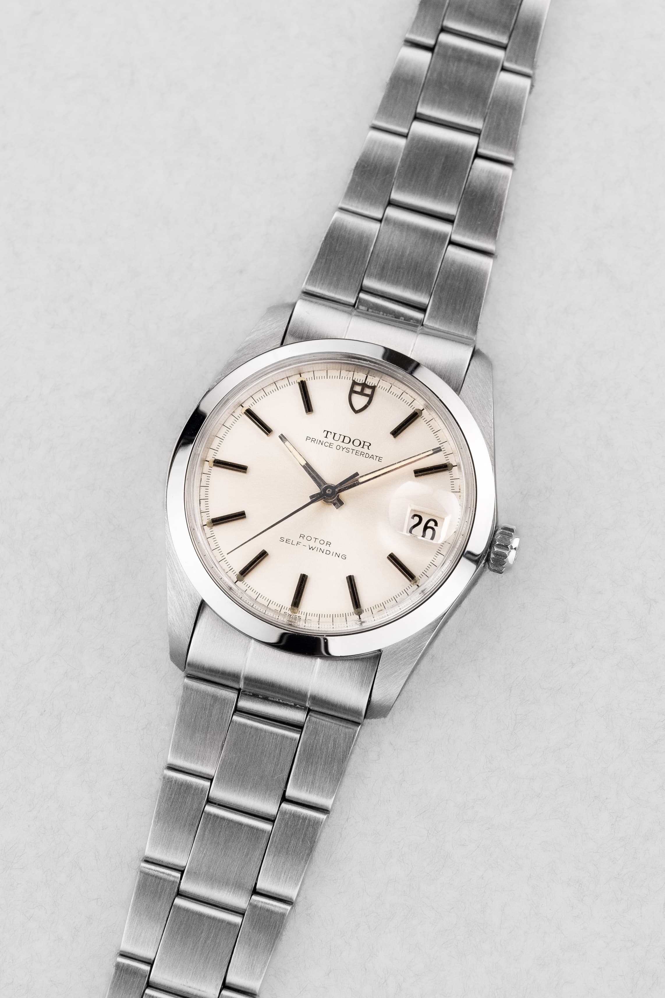 HXZE Tudor Prince Oysterdate réf. 9050/0 de 1969 - Three Quarters