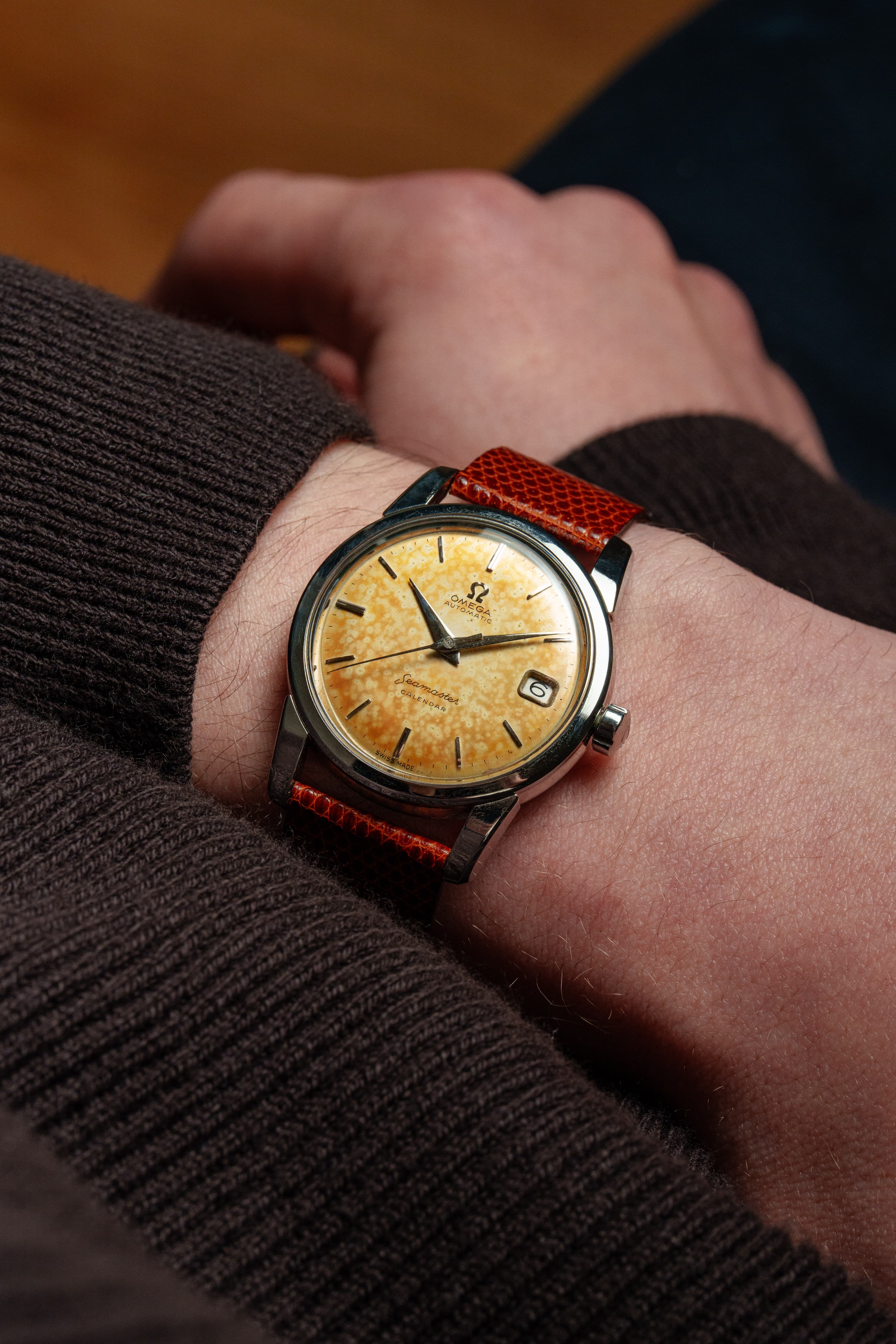 HZ2U Omega Seamaster Calendar ref. 2849-5 SC del 1958 – Quadrante Tropical - Wristshot