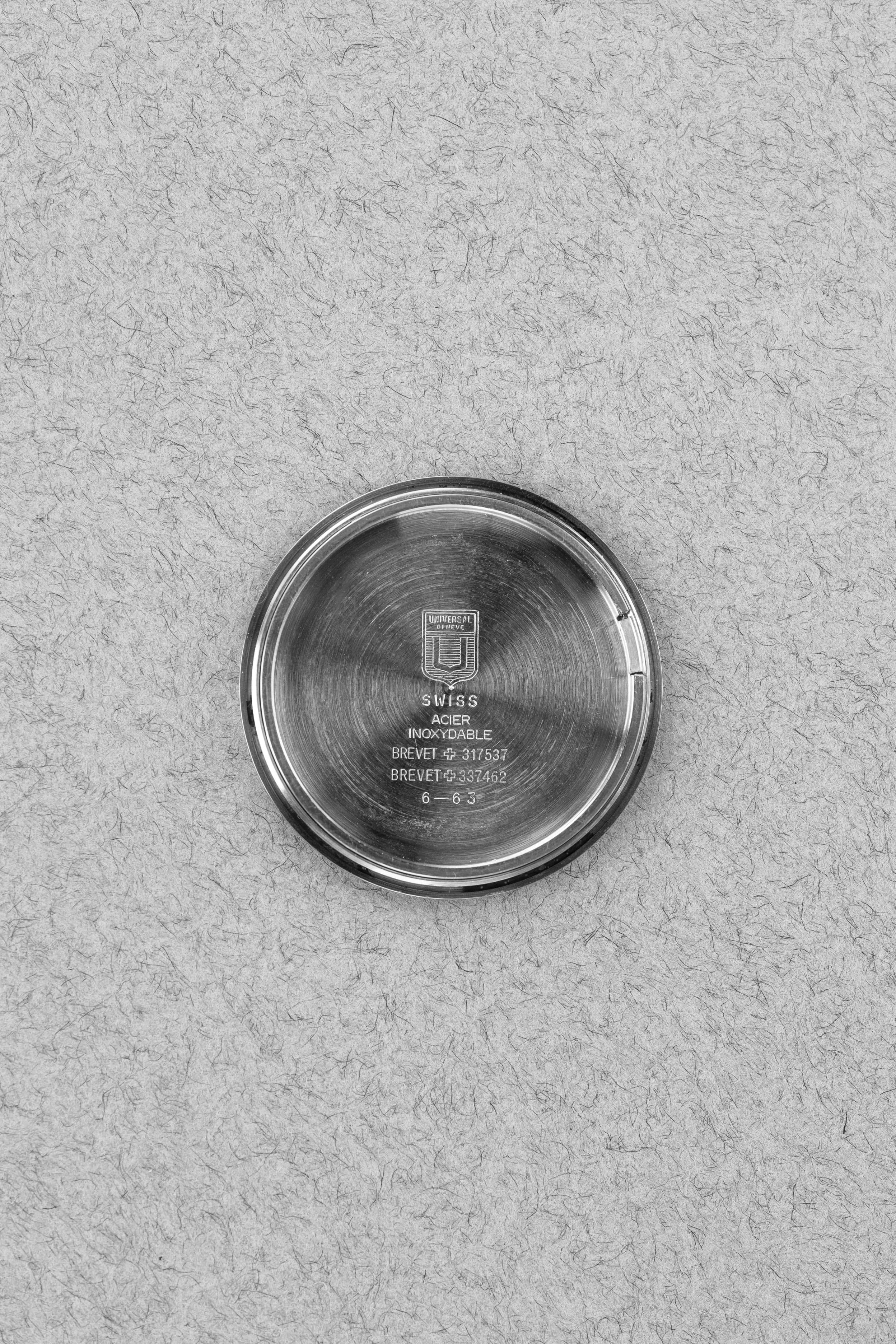 J58H Superbe Universal Genève Polerouter Date Micro-Rotor 204612-2 de 1963 - Inside case back