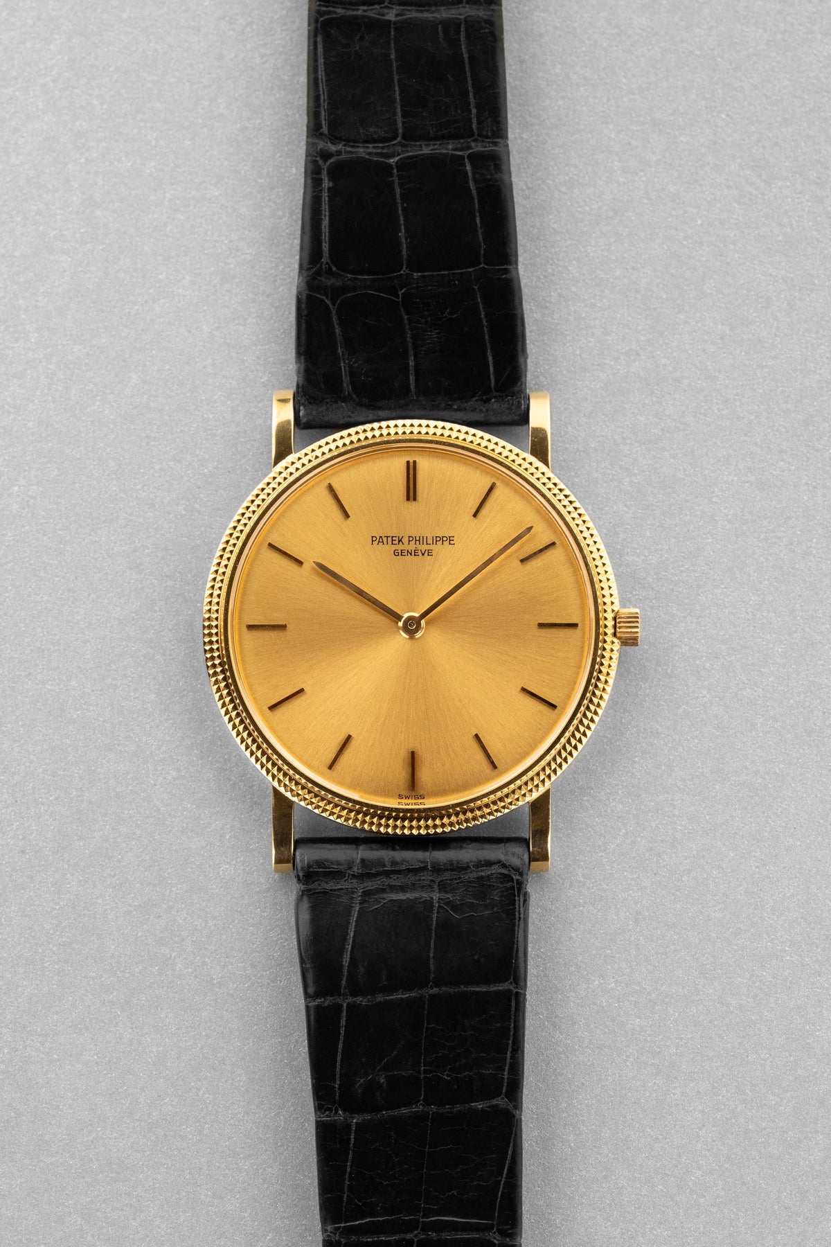JDML 精美的 Patek Philippe Calatrava 型號 3520 黃金腕錶，1976-1983 年——品相絕佳、Full Set、First Series - 正面