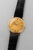 JDML 精美的 Patek Philippe Calatrava 型號 3520 黃金腕錶，1976-1983 年——品相絕佳、Full Set、First Series - 四分之三視角