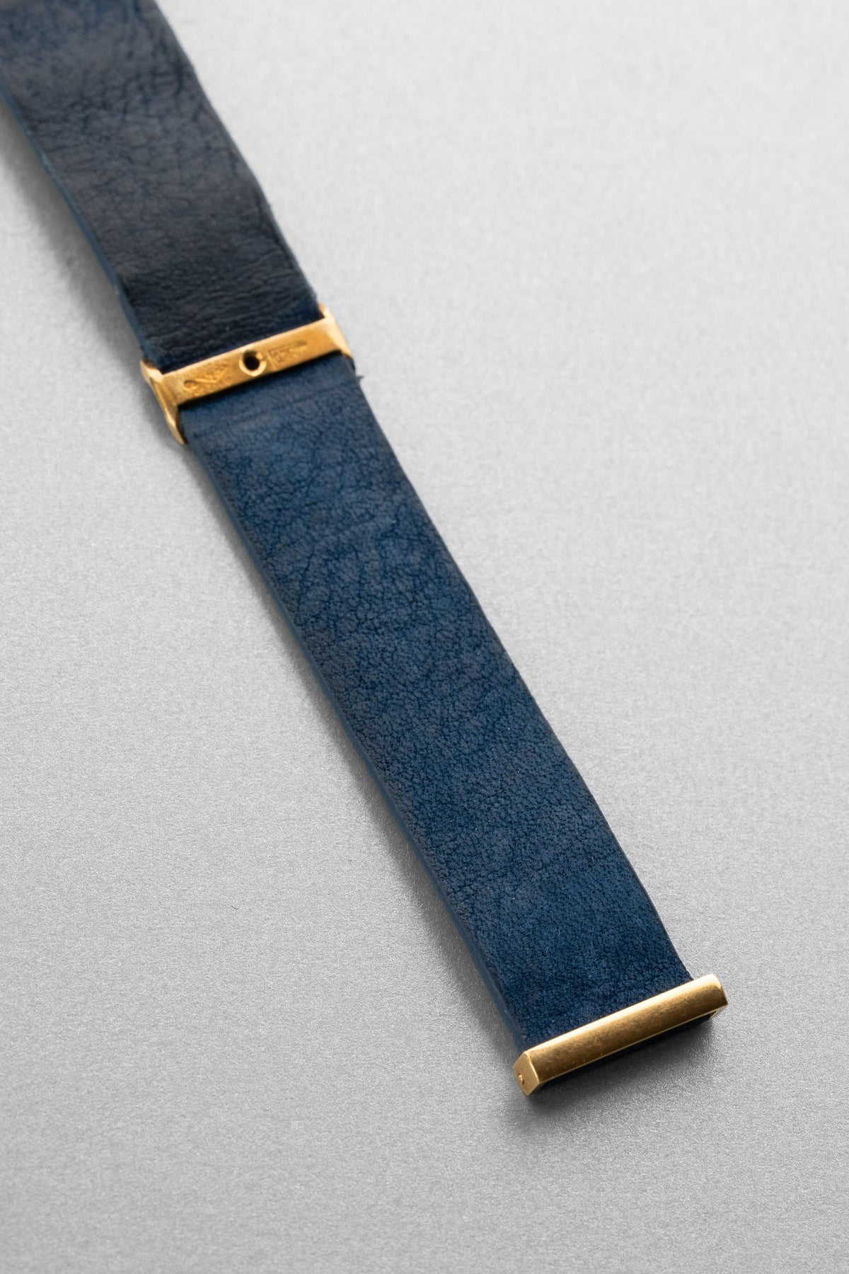 JEJF 優雅的 Boucheron La Carrée 黃金腕錶，circa 1970——「Clous de Paris」 - 錶帶正面