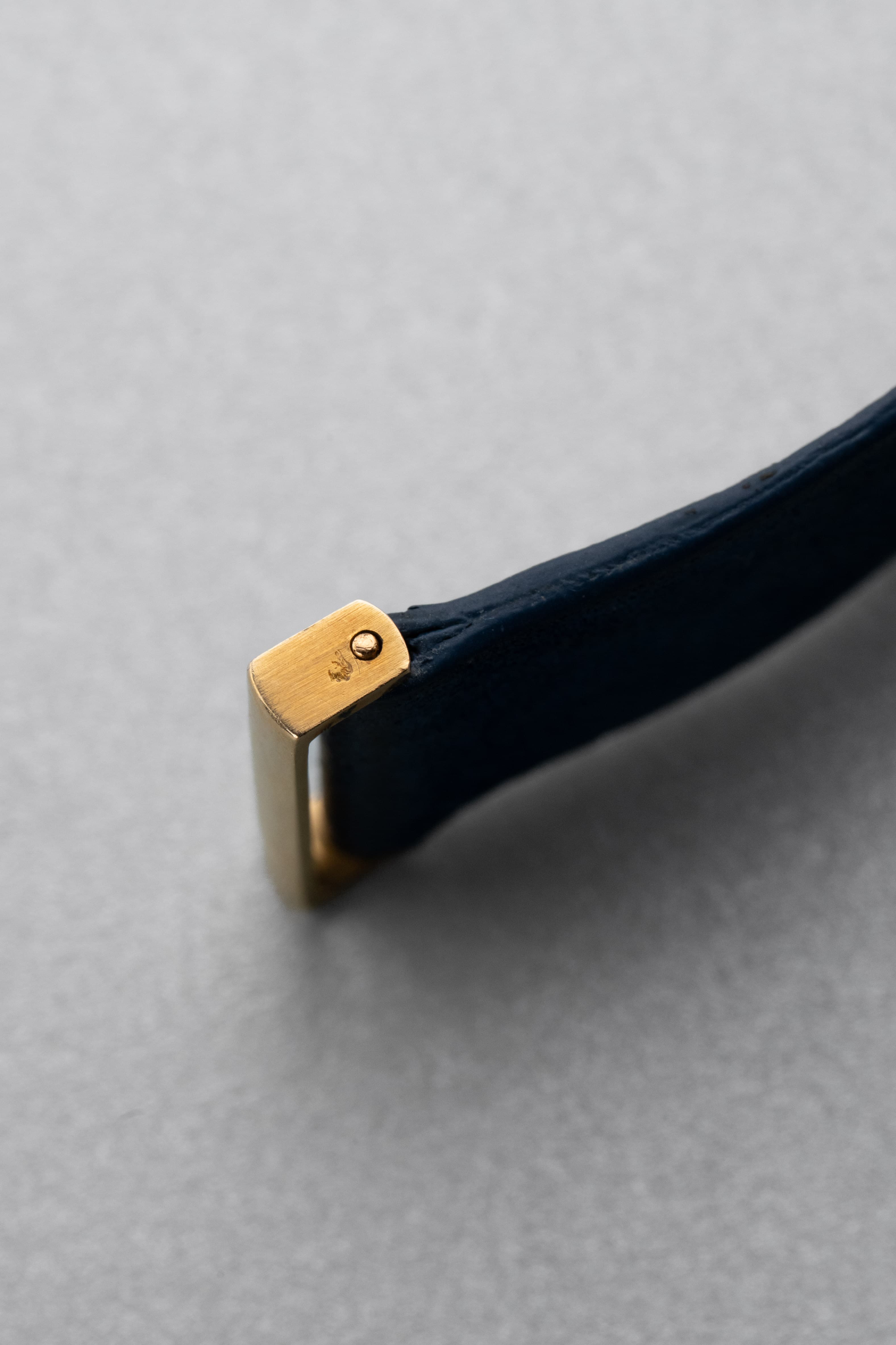 JEJF Élégante Boucheron La Carrée en or jaune, circa 1970 – « Clous de Paris » - Bracelet Front