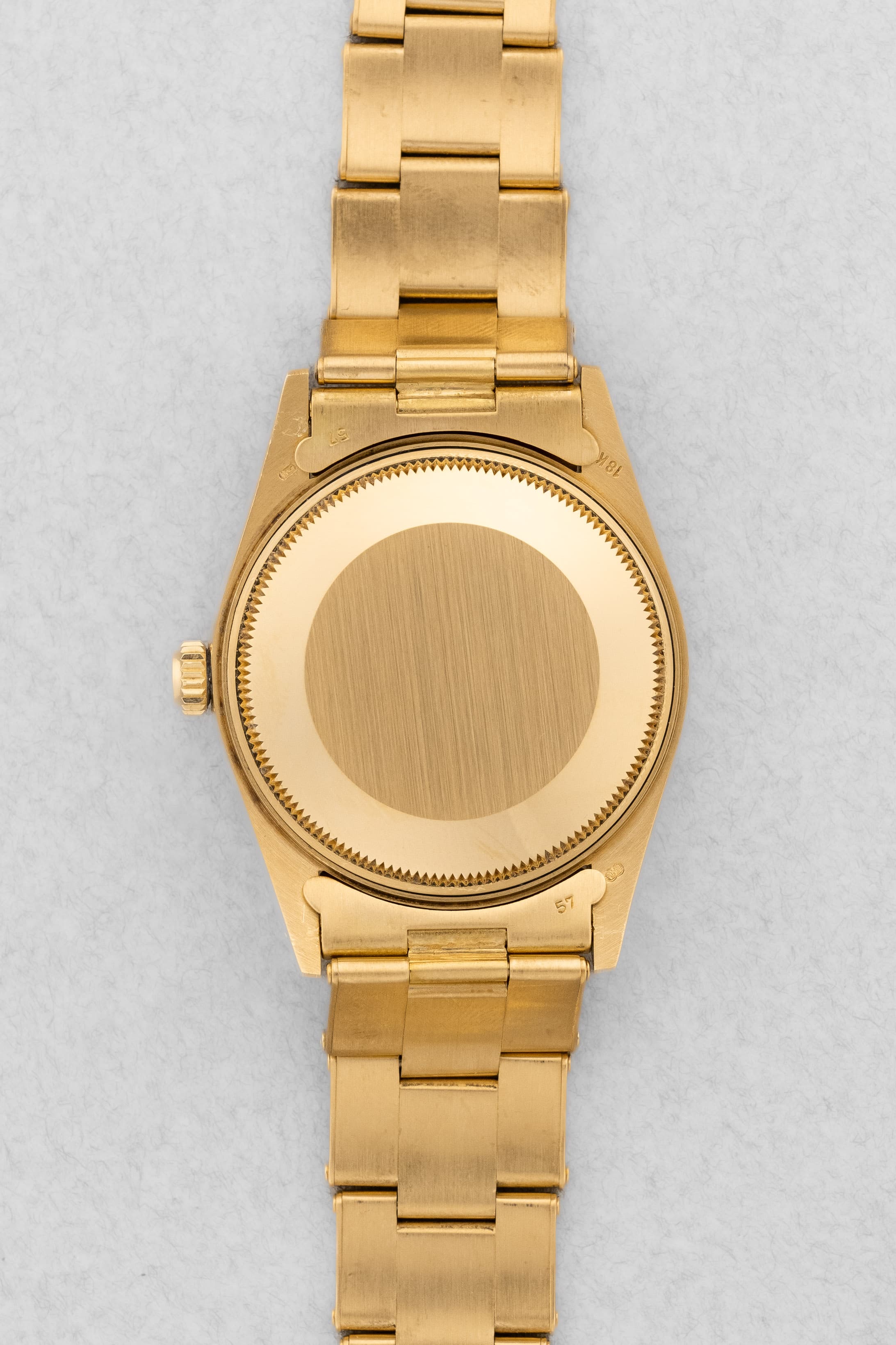 JJQZ Incroyable Rolex Oyster Perpetual Date réf. 15038 en or jaune de 1985 – Comme neuve - Back