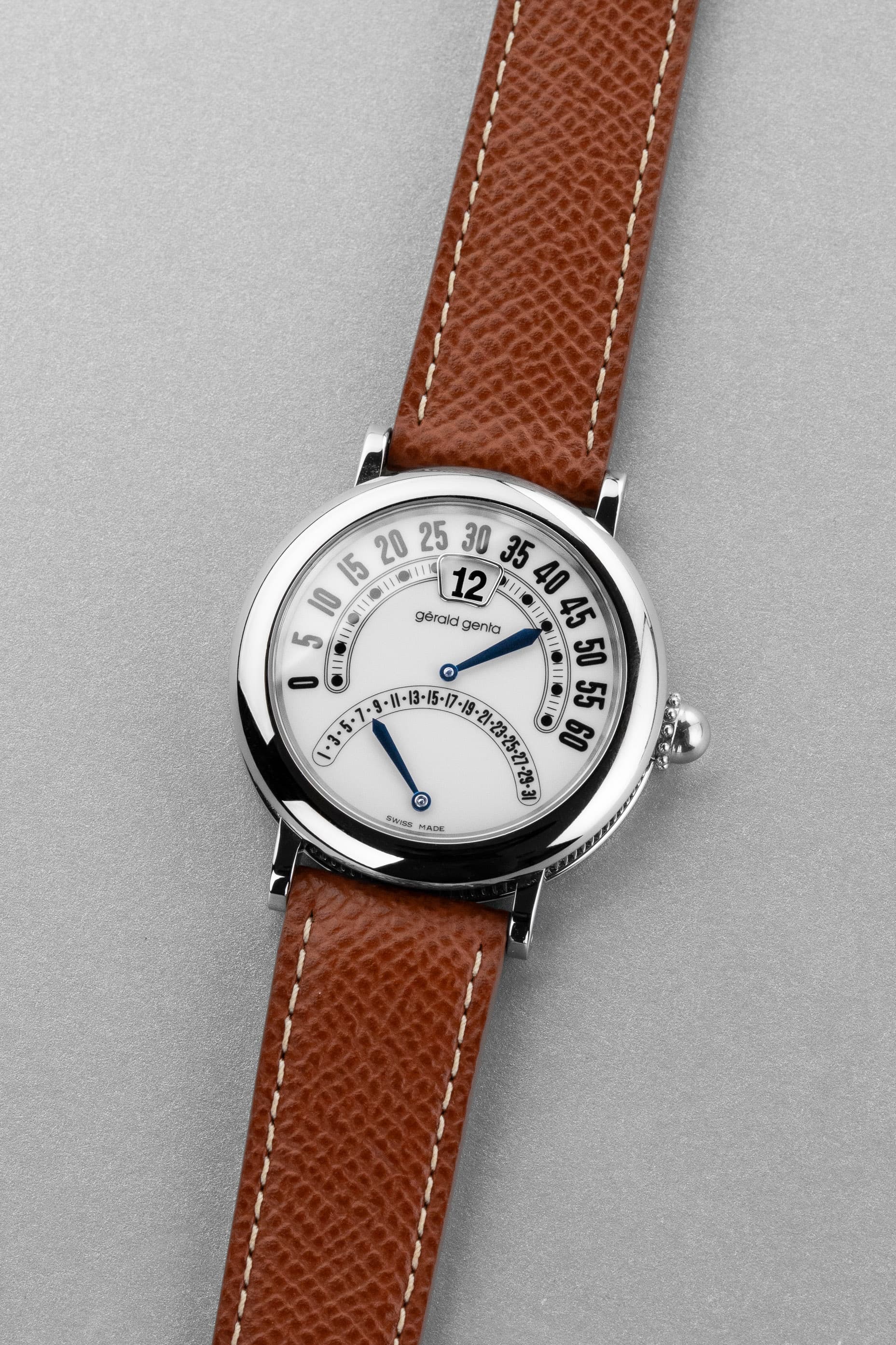 JQGL Gérald Genta Biretro Jump Hour réf. G.3734 en acier, circa 1996 - Three Quarters