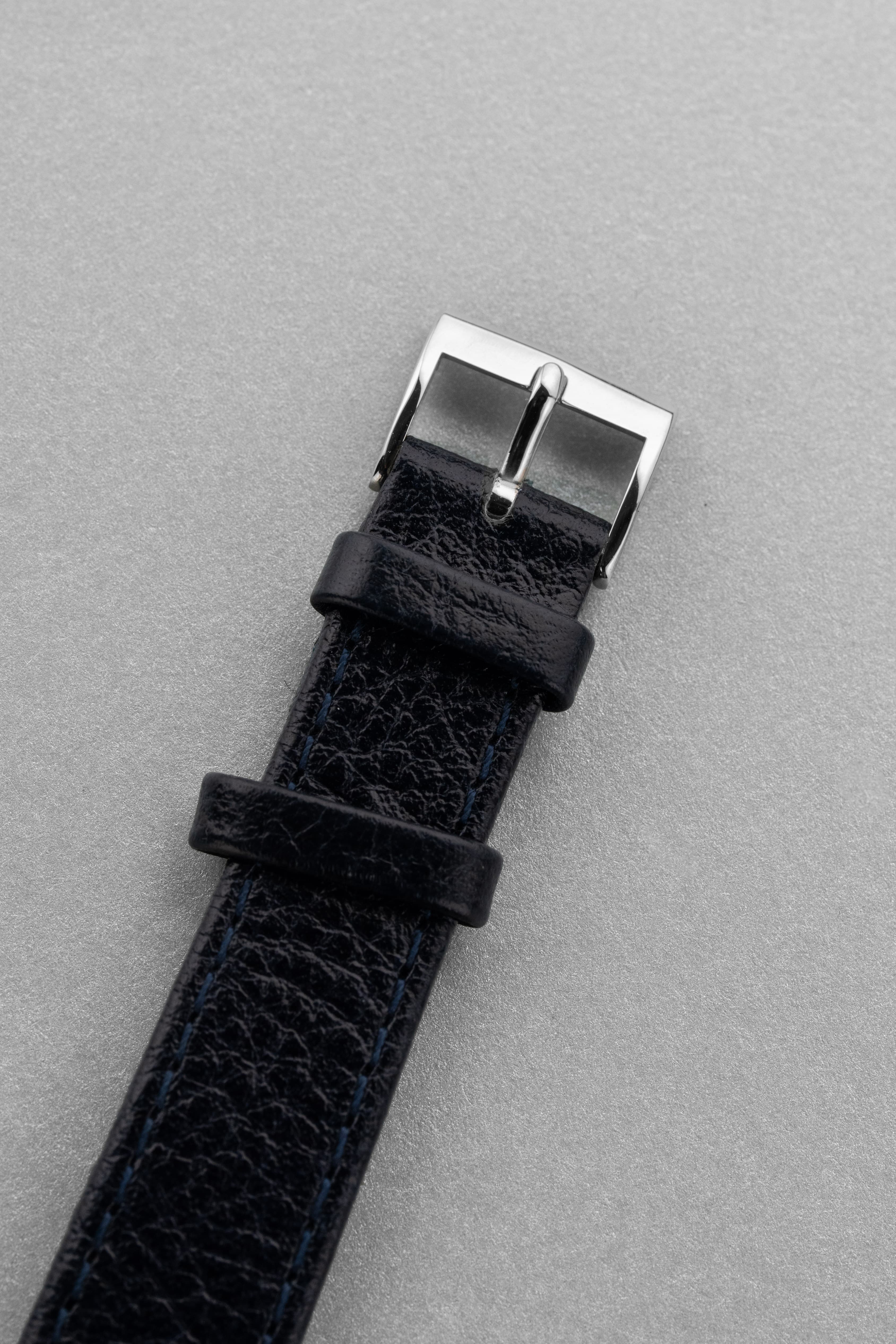 K5ST Jaeger-LeCoultre réf. E159 de style militaire en acier, circa 1946 - Buckle Outside