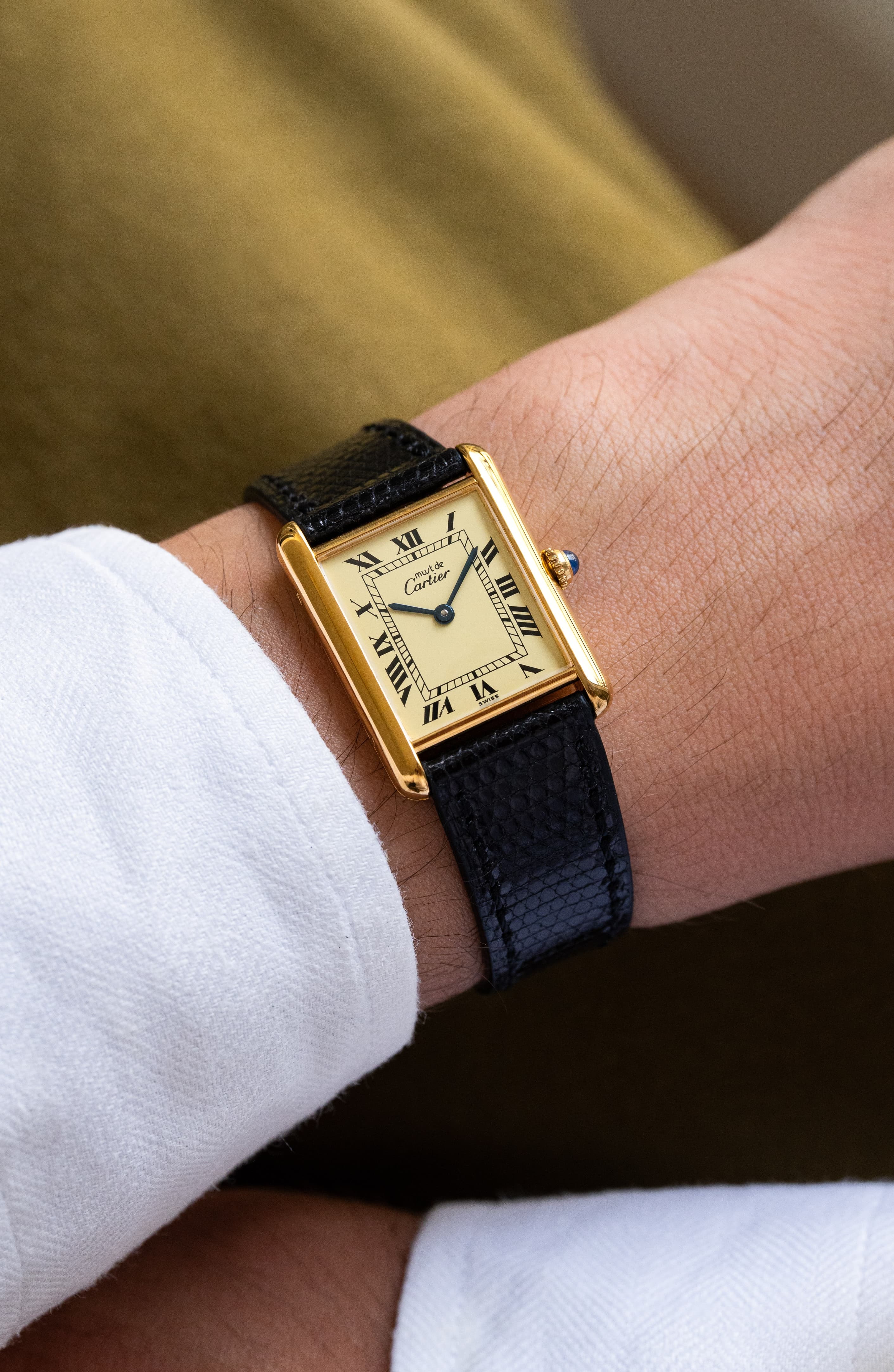 KJ3L Cartier Tank Must Quartz GM 5 «Cream/Ivory Roman Dial» 1993 г. - Wristshot