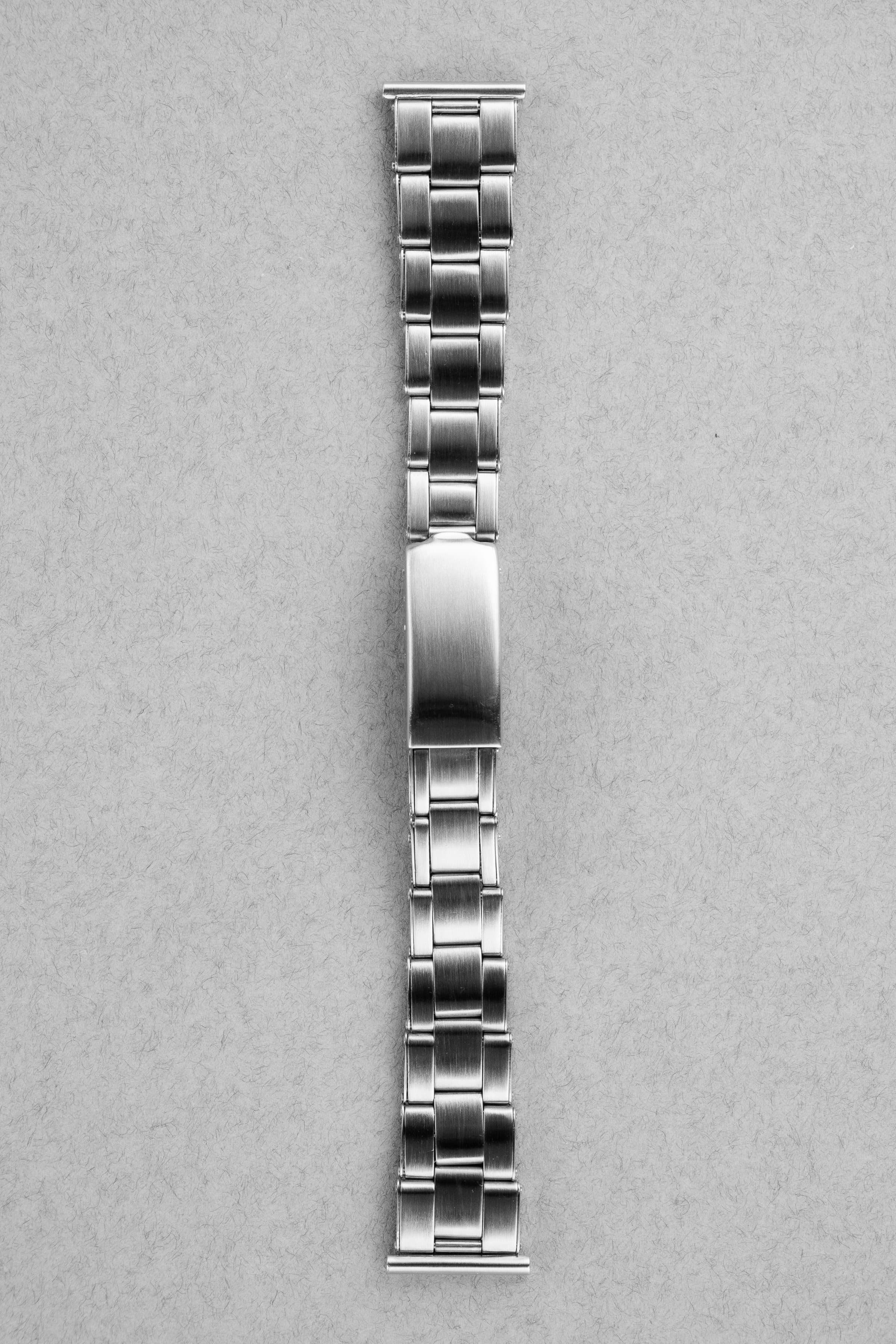 L8YQ Tudor Prince Oysterdate réf. 7914 de 1957 – Cadran nid d'abeille et date roulette - Bracelet Front