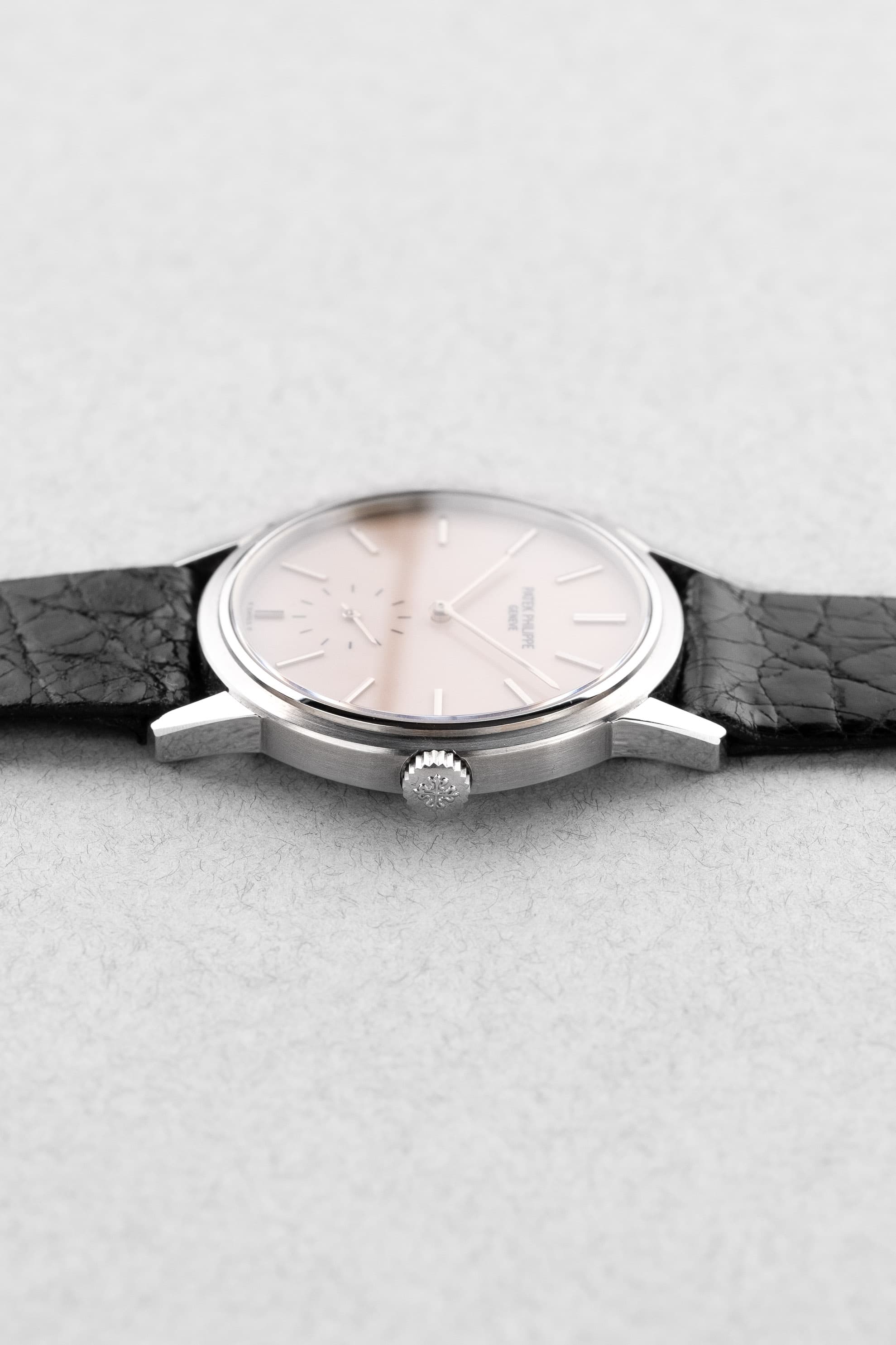 LHU5 Patek Philippe Calatrava réf. 3718A de 1989 – 150ème Anniversaire, Édition spéciale pour le marché japonais - Right side