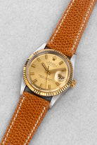 LT2H Rolex Datejust 1601 « Champagne Wide Boy Sigma » de 1974 en or et acier - Three Quarters