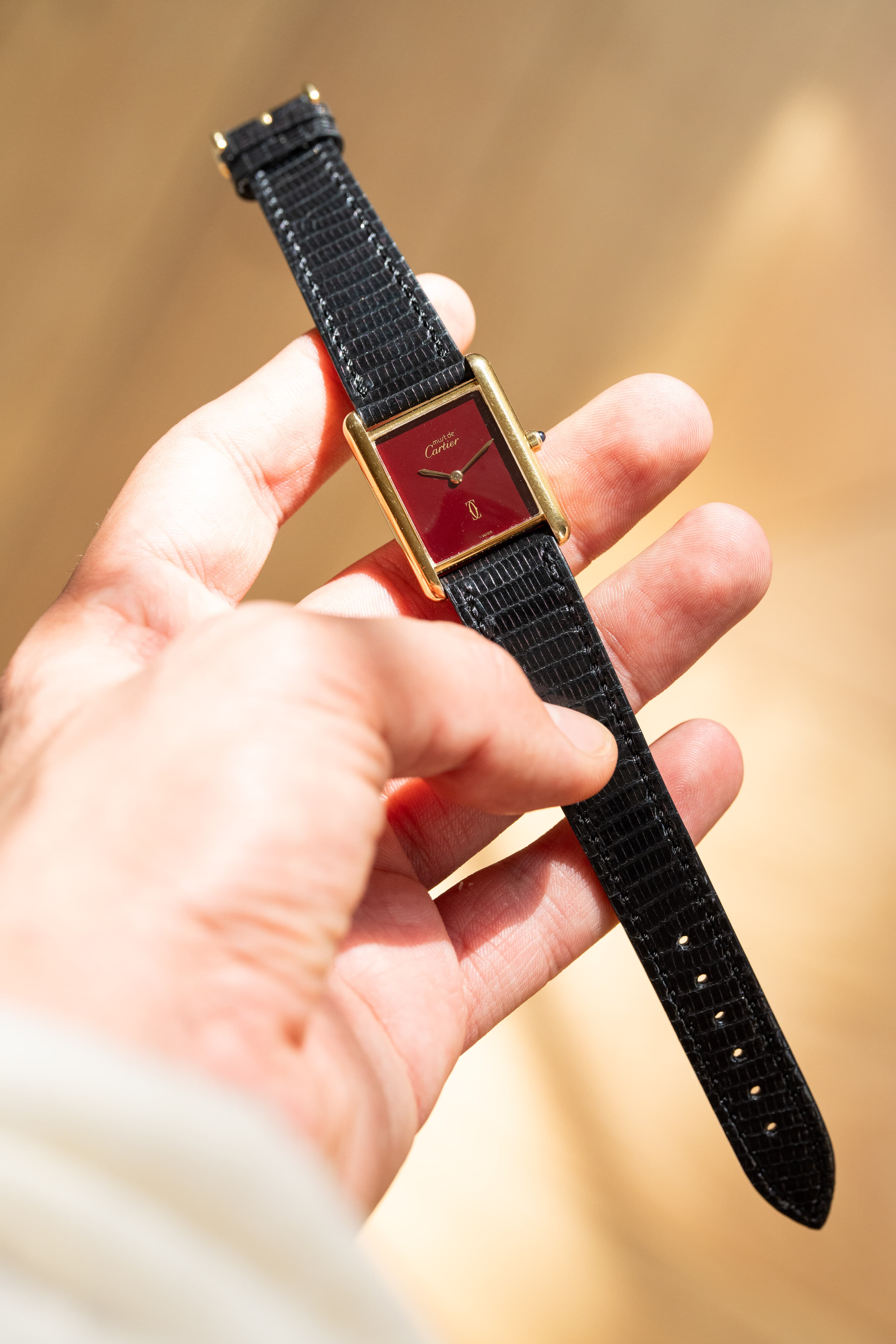 LURT Cartier Tank Must Quartz GM 6 「Red/Burgundy Dial」 - 全体