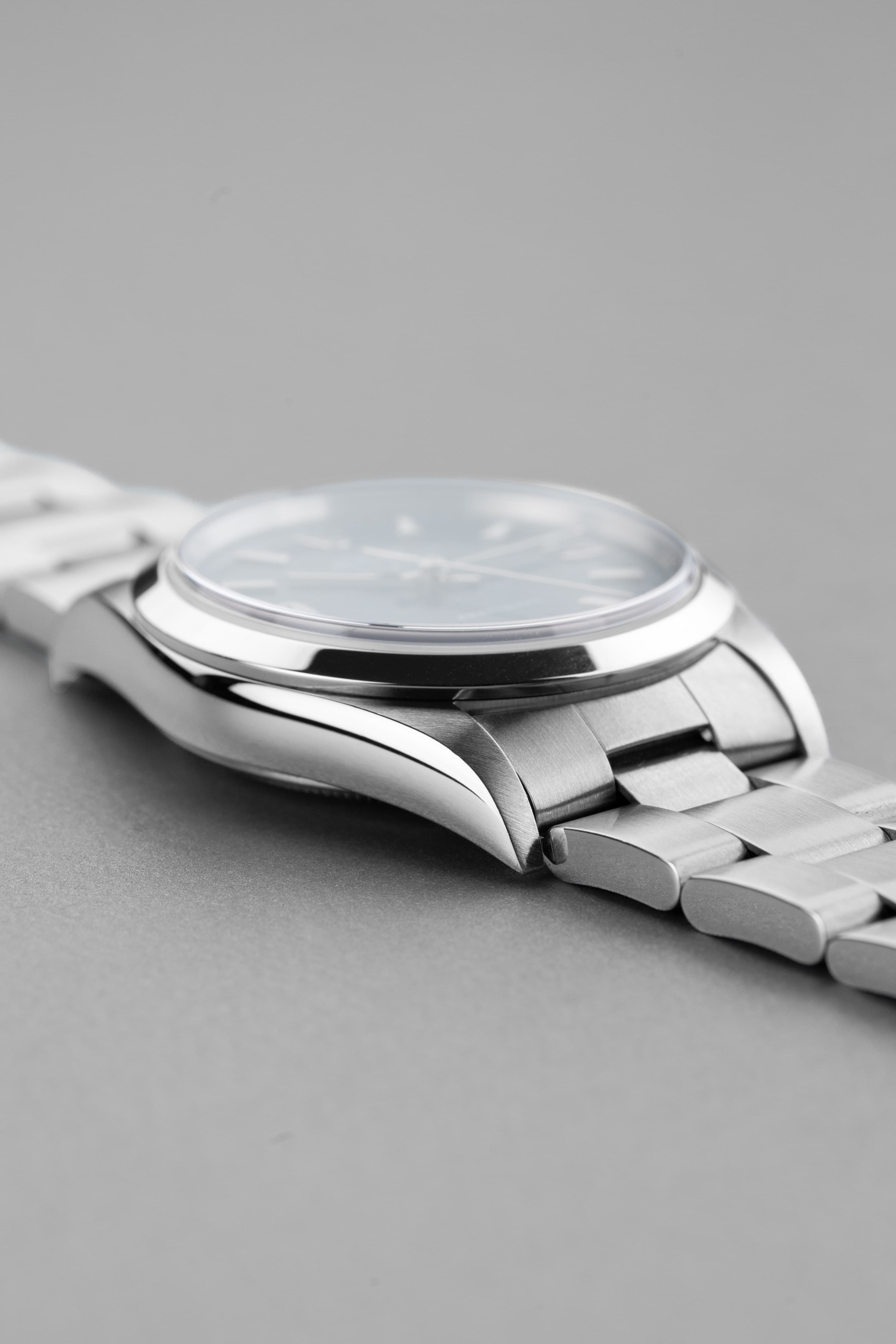 LYH7 Rolex Air-King ref. 14000M del 2006 – Quadrante blu « Explorer 3-6-9 » e Garanzia Rolex - Lato sinistro