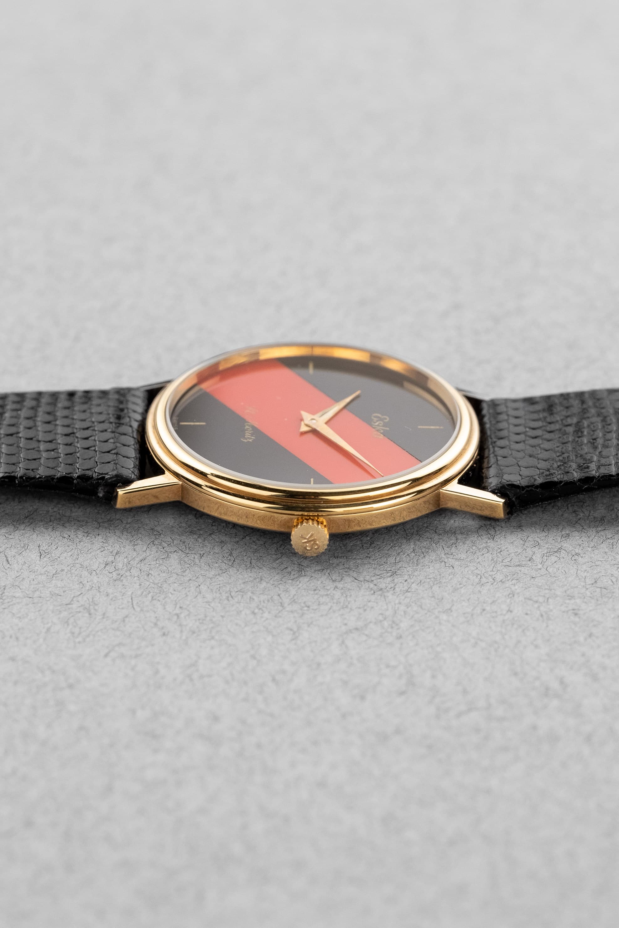 LZ7J Eska St. Moritz 10-136 – Prototype NOS en onyx et jaspe rouge - Right side