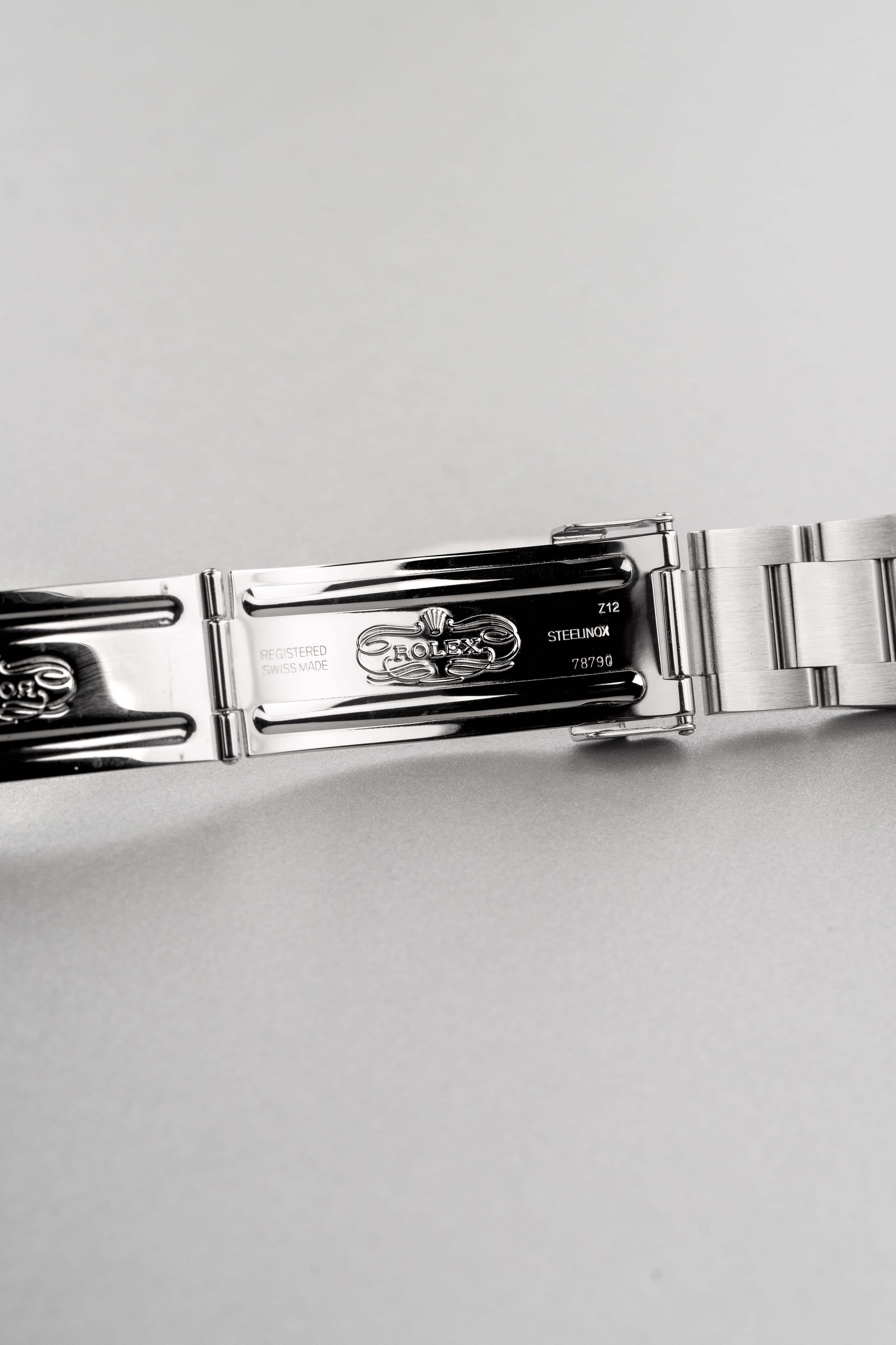 MAAR Rolex Explorer II réf. 16570 de 1997 — Cadran blanc & Tritium patiné - Buckle Inside