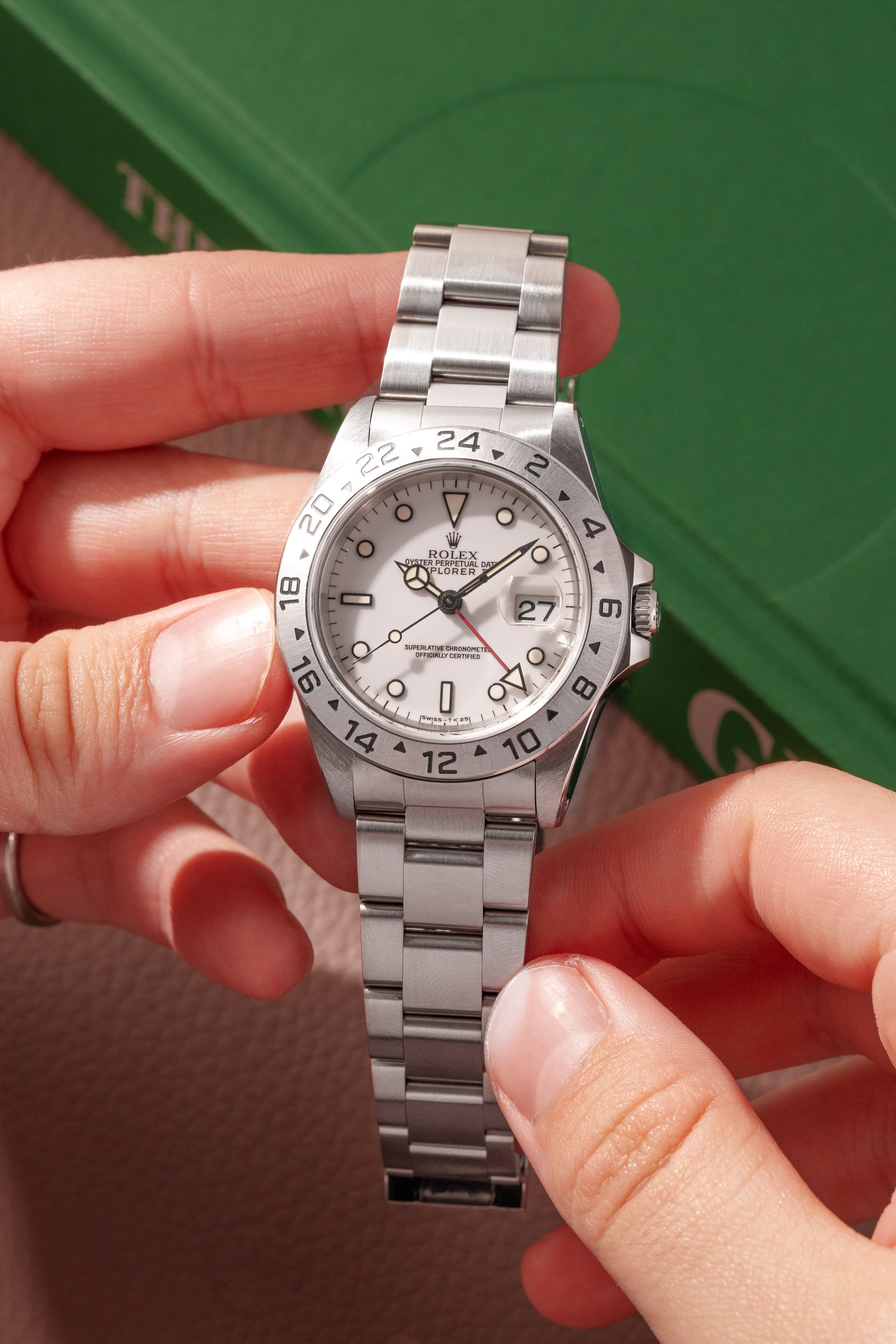 MAAR Rolex Explorer II réf. 16570 de 1997 — Cadran blanc & Tritium patiné - Lifestyle