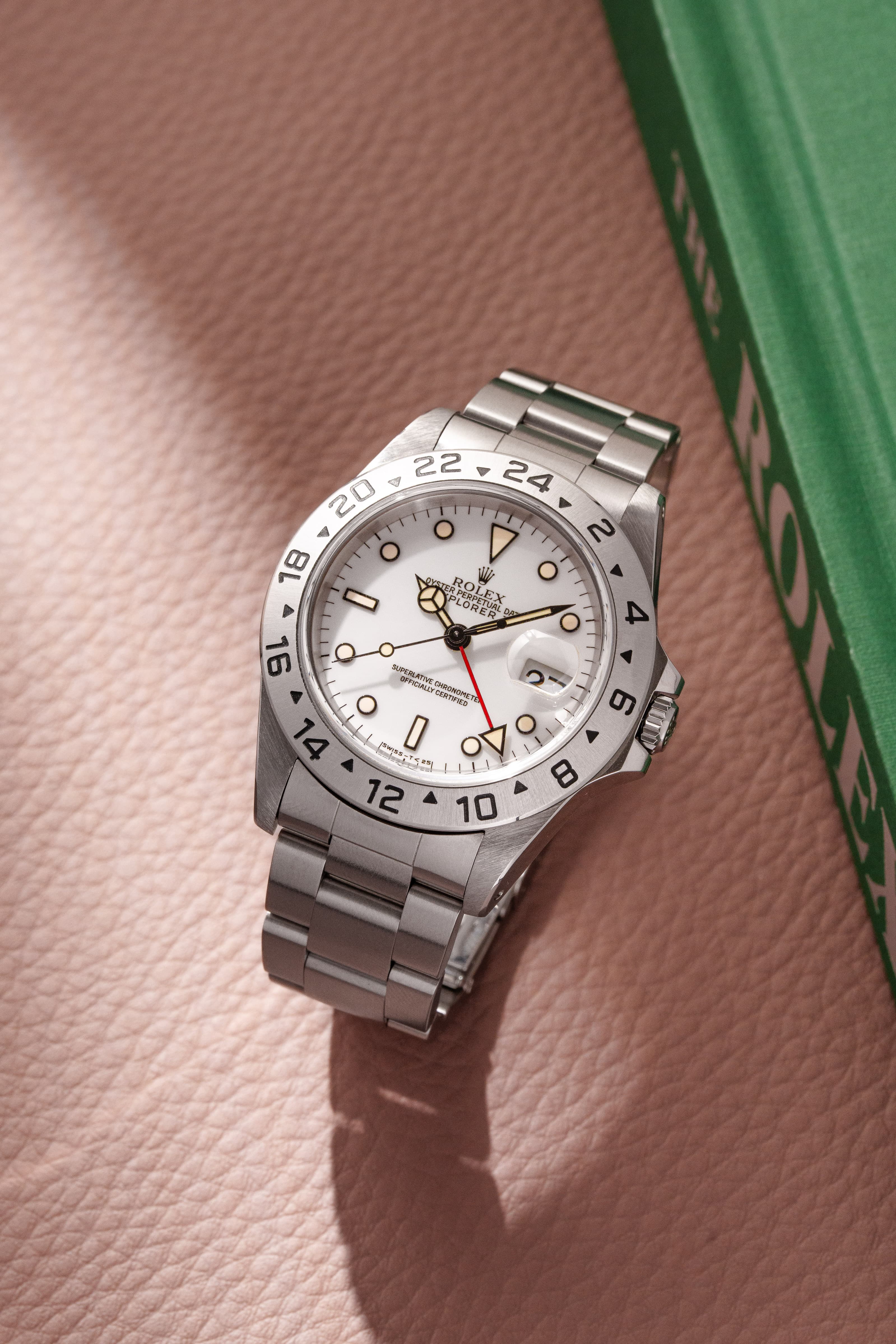 MAAR Rolex Explorer II réf. 16570 de 1997 — Cadran blanc & Tritium patiné - Overview