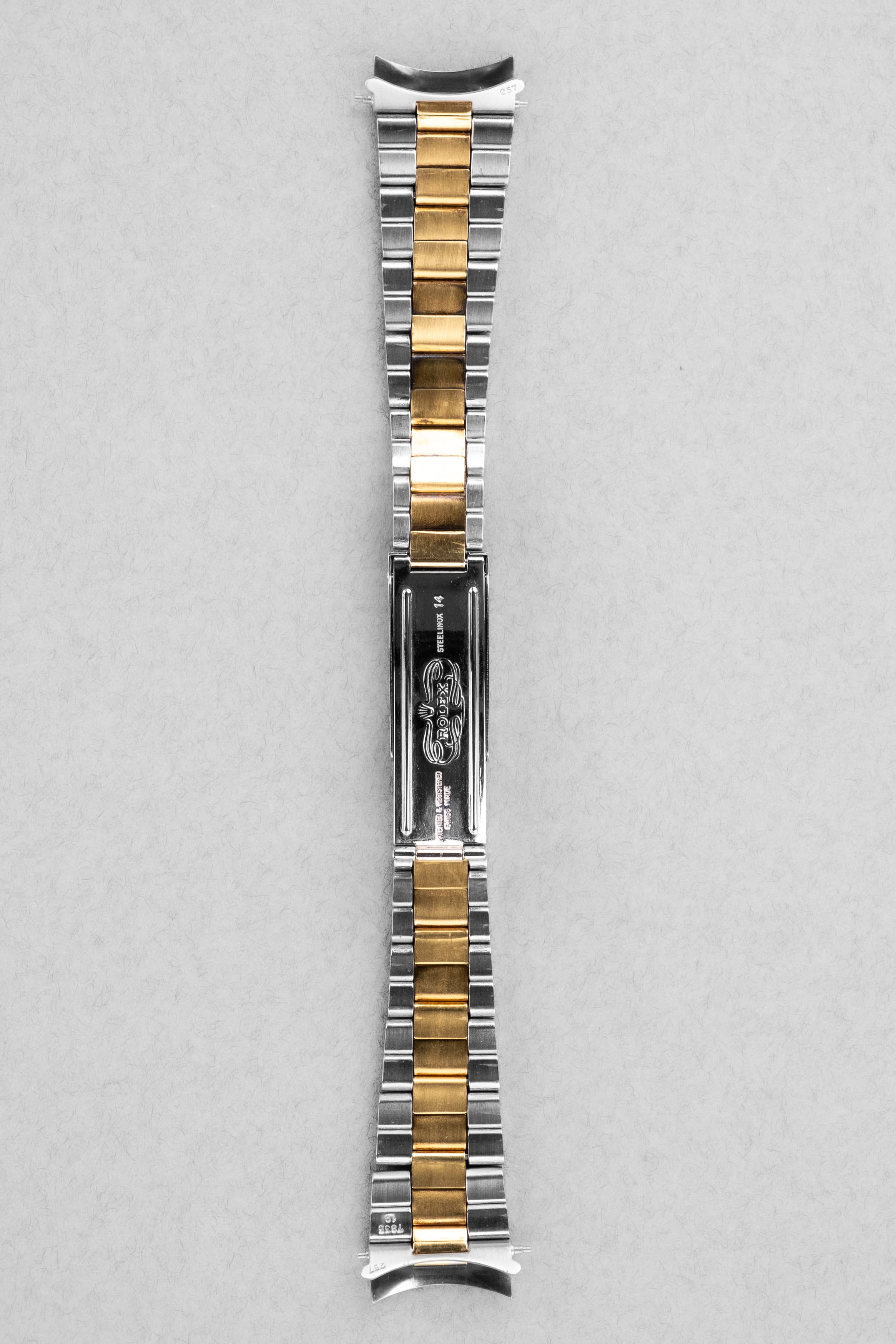 MAPY Rolex Oyster Perpetual réf. 1002 de 1969 en or jaune et acier – Superbe cadran Mosaïque/Shantung Taupe - Bracelet Back