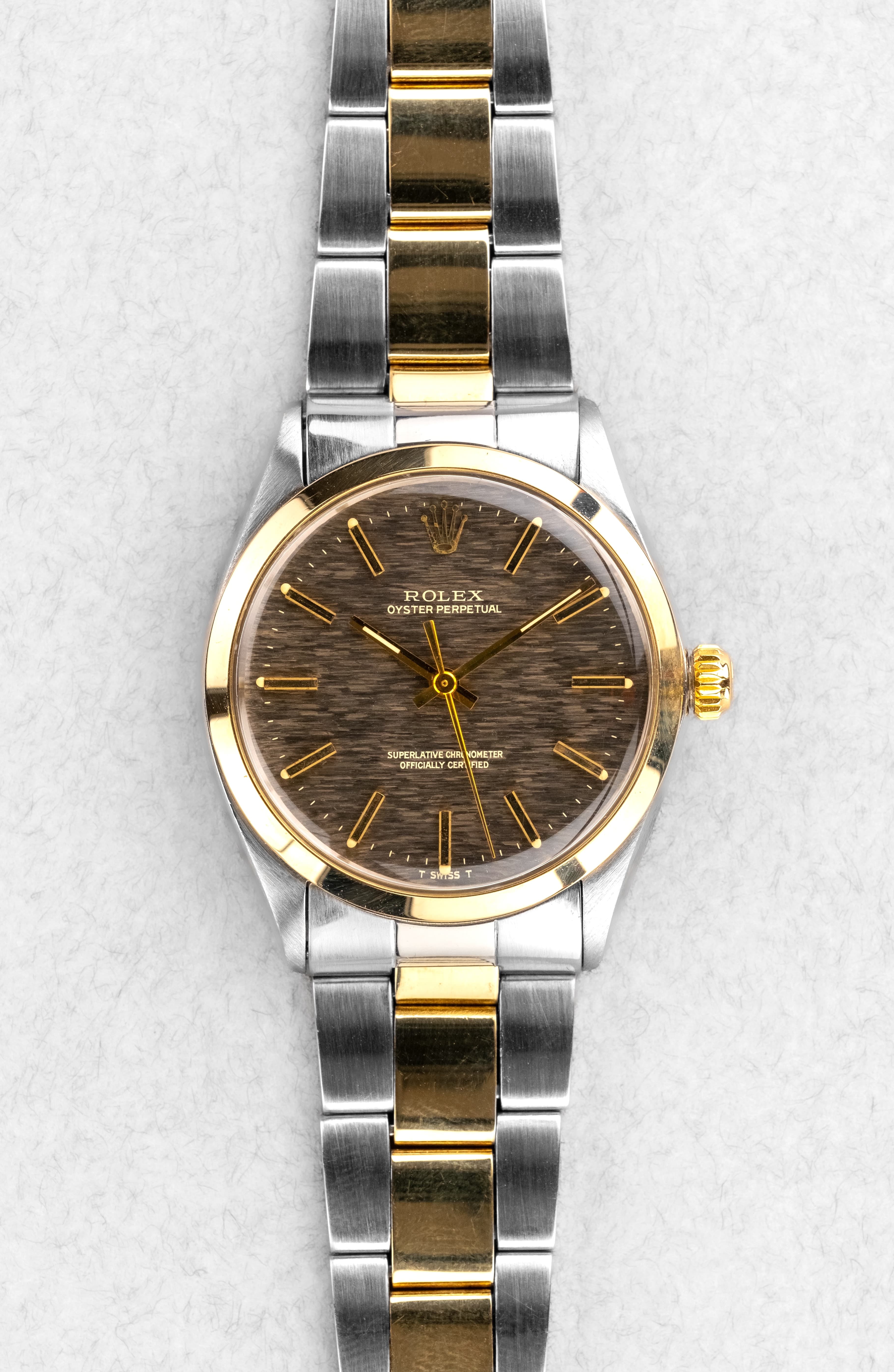 MAPY Rolex Oyster Perpetual réf. 1002 de 1969 en or jaune et acier – Superbe cadran Mosaïque/Shantung Taupe - Front