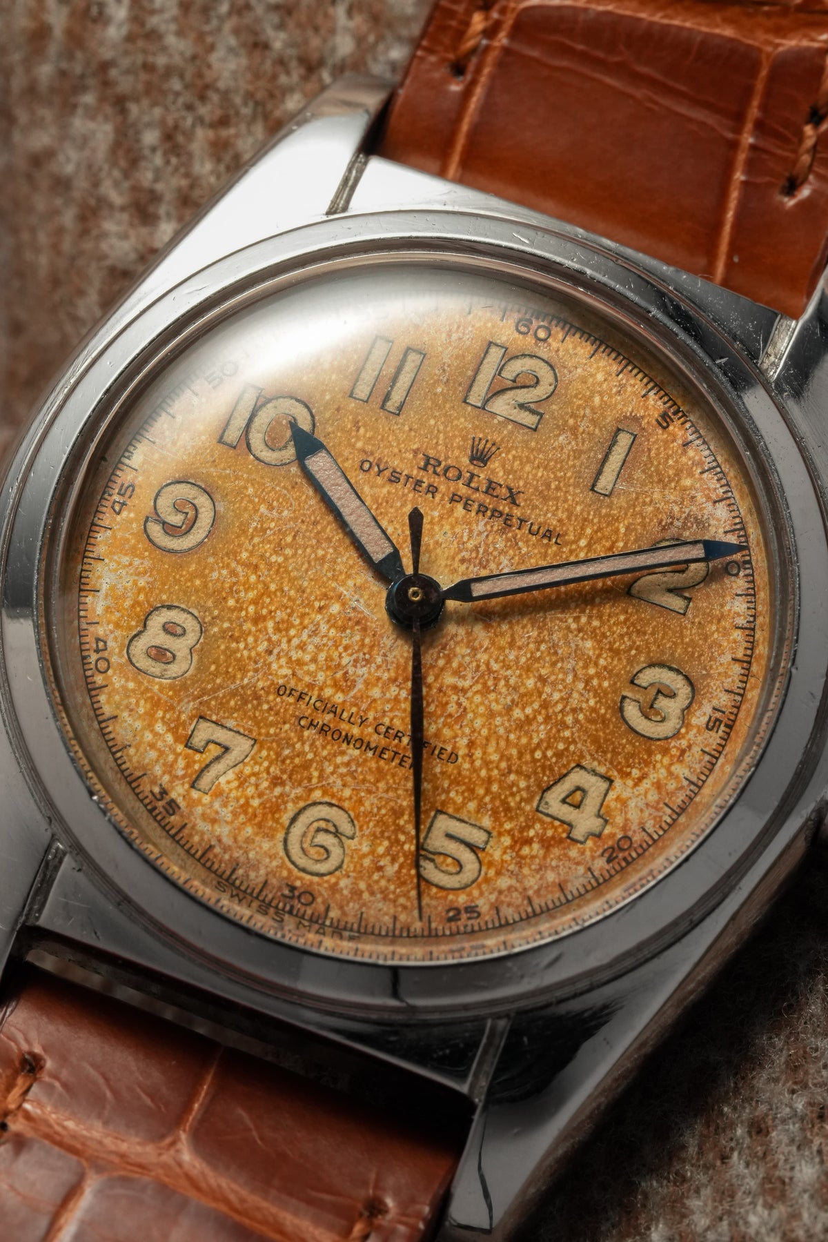 MDLZ 1948 Rolex “Bubble Back” Ref. 5050 in Steel – “Crème Brûlée” Radium Burn Dial - Dial