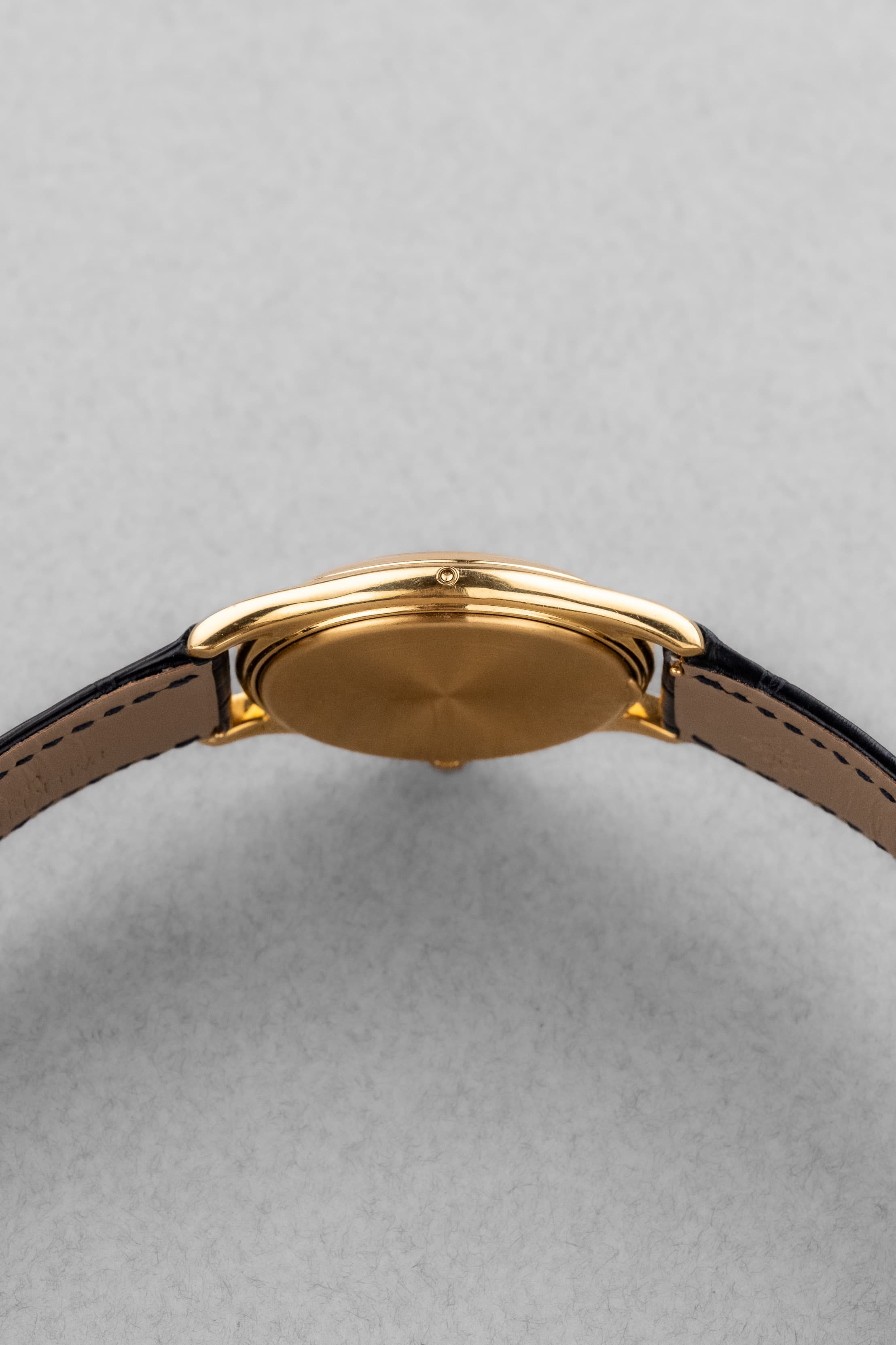 MEFM Rarissime et Exceptionnel Quantième Perpétuel Patek Philippe réf. 3940J « Doré Dial » de 1988 – Full Set - Left side