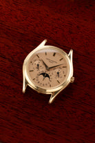 MEFM Rarissime et Exceptionnel Quantième Perpétuel Patek Philippe réf. 3940J « Doré Dial » de 1988 – Full Set - Overview