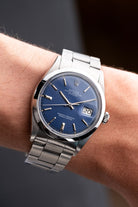 MVQY Rolex Datejust 1600 « Bleu Sigma » de 1971 - Wristshot