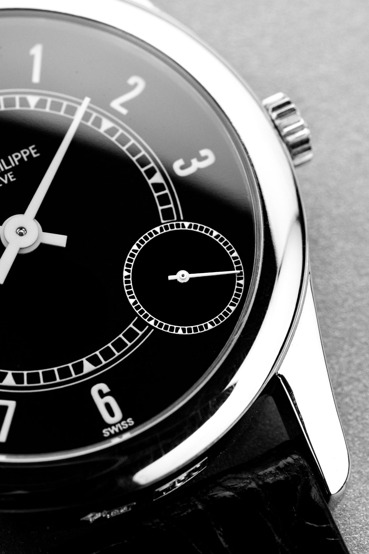 MZY9 Superb 1993 Patek Philippe Calatrava Ref. 5000G in White Gold – Full Set + First Series - Dial