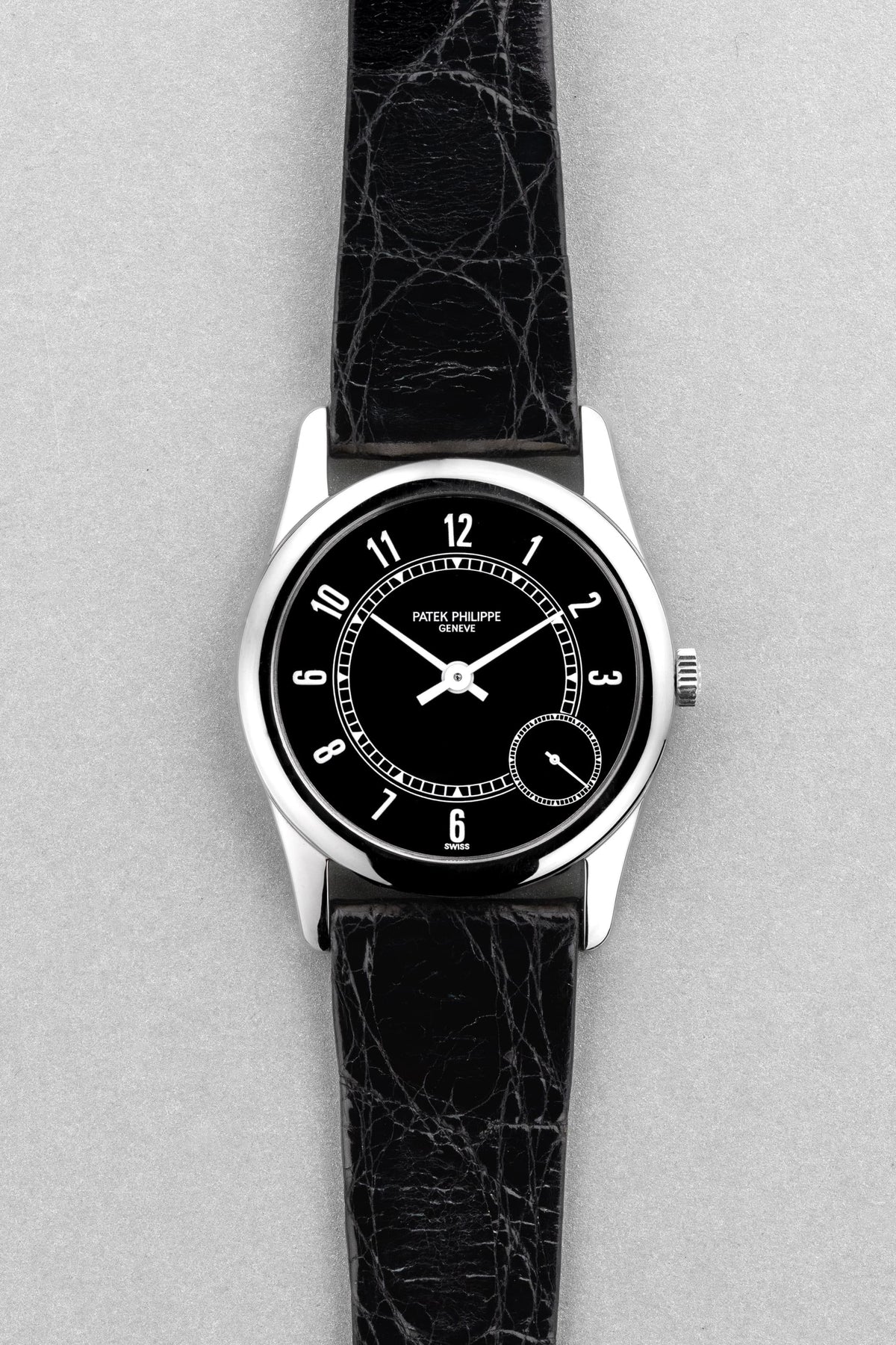 MZY9 Superb 1993 Patek Philippe Calatrava Ref. 5000G in White Gold – Full Set + First Series - Front
