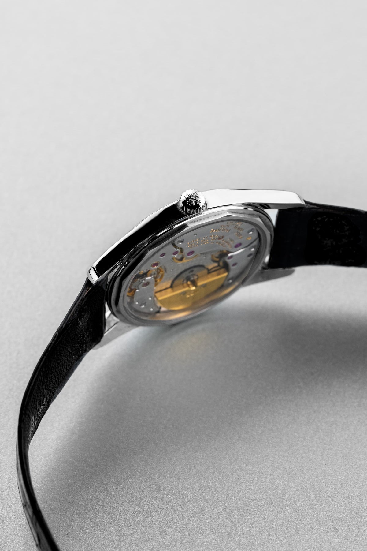 MZY9 Superb 1993 Patek Philippe Calatrava Ref. 5000G in White Gold – Full Set + First Series - Right side