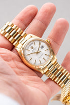 N1CH Superbe et Rare Rolex Day-Date 1803 « Red Quarters » de 1970 - Lifestyle