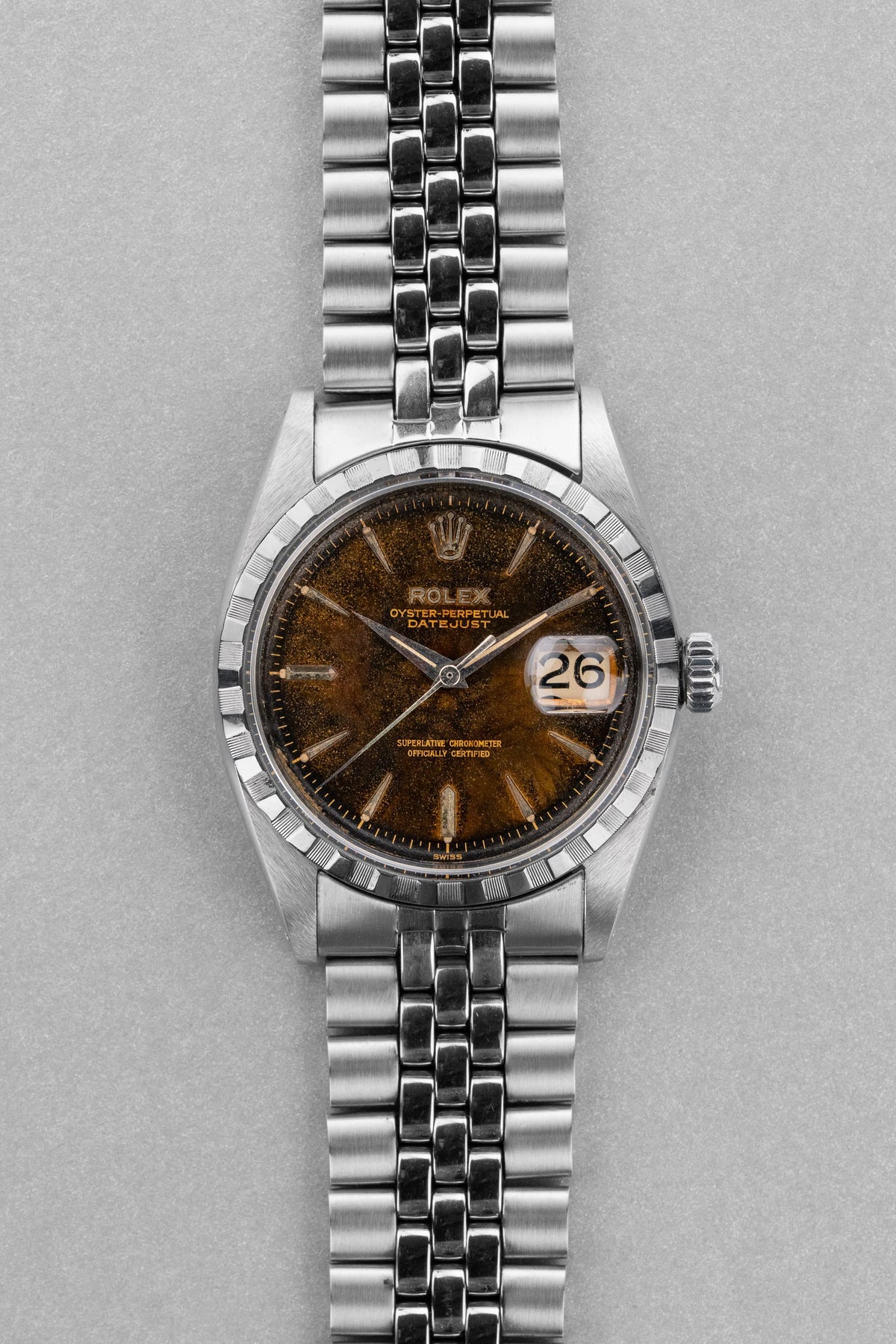 NA1Z Rolex Datejust ref. 6605 스틸, 1959년 – 경이로운 「Tropical」 다이얼 - 정면