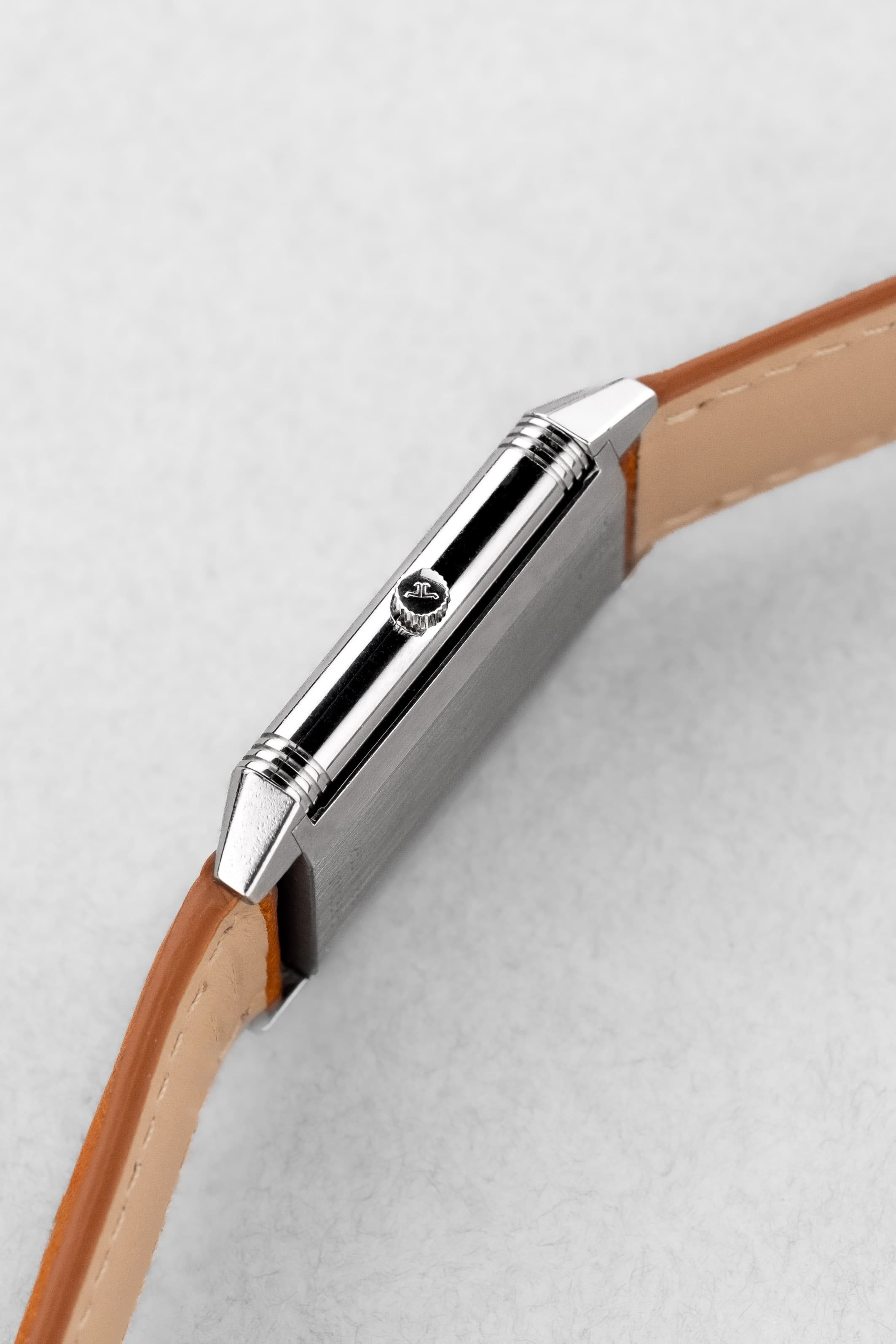 NBXJ Jaeger-LeCoultre Reverso « Classique Medium » en acier, réf. 250.8.86 - Right side