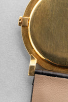 NHMP Audemars Piguet “Calatrava” Extra-Thin Ref. 5043 in Yellow Gold, circa 1955 – Never Polished - Hallmark